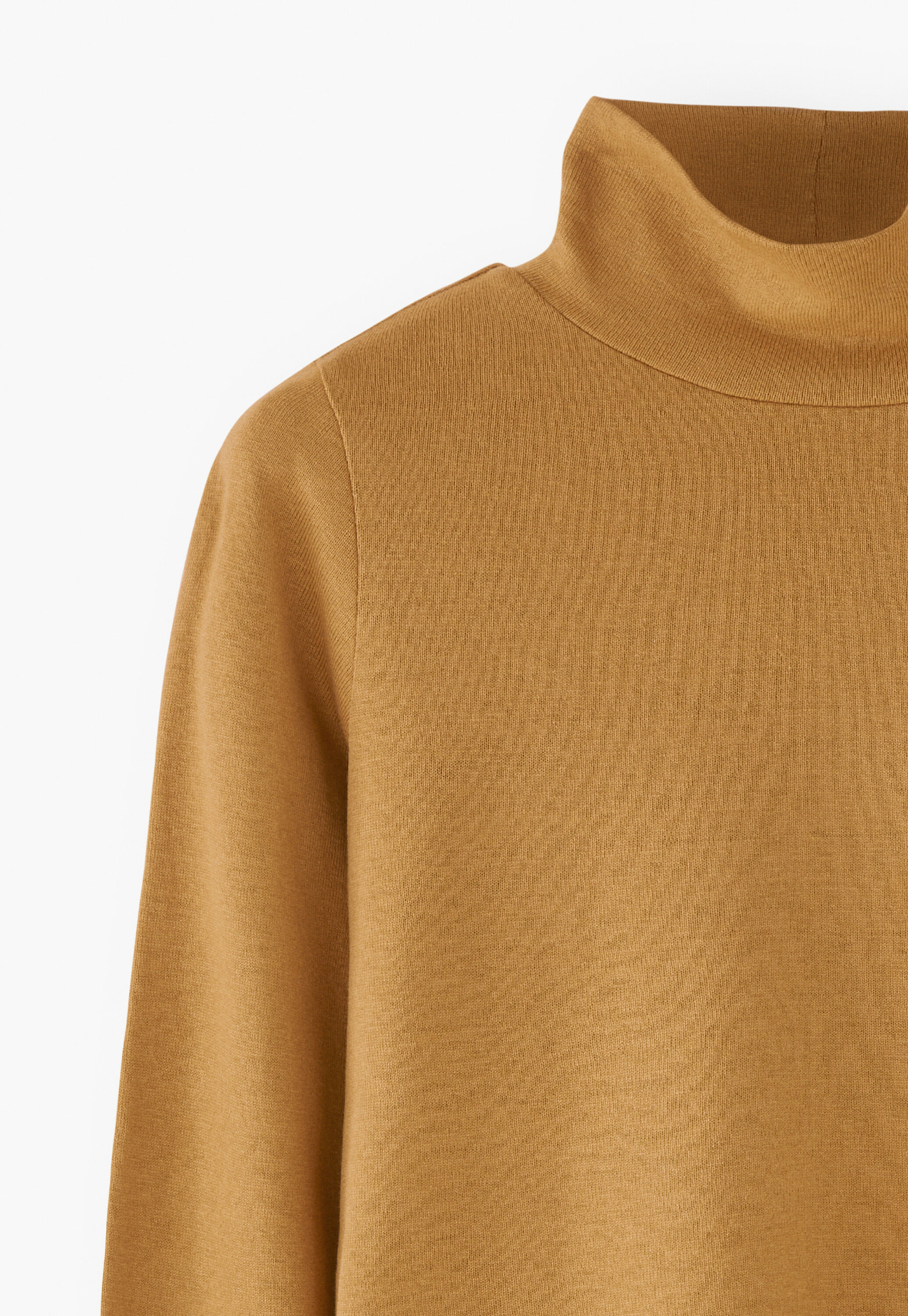 Roll-neck top
