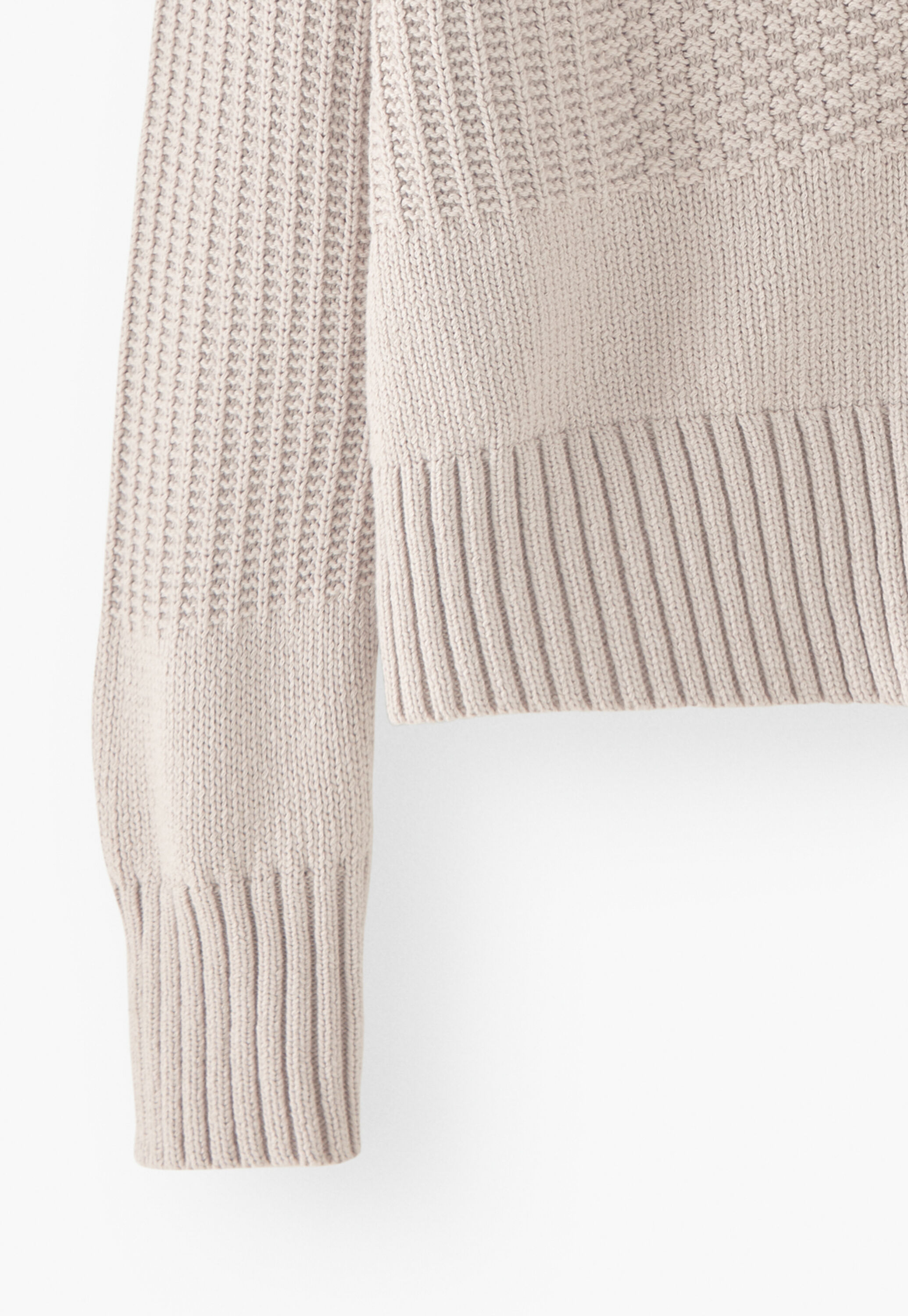 Stitch-mixing cardigan