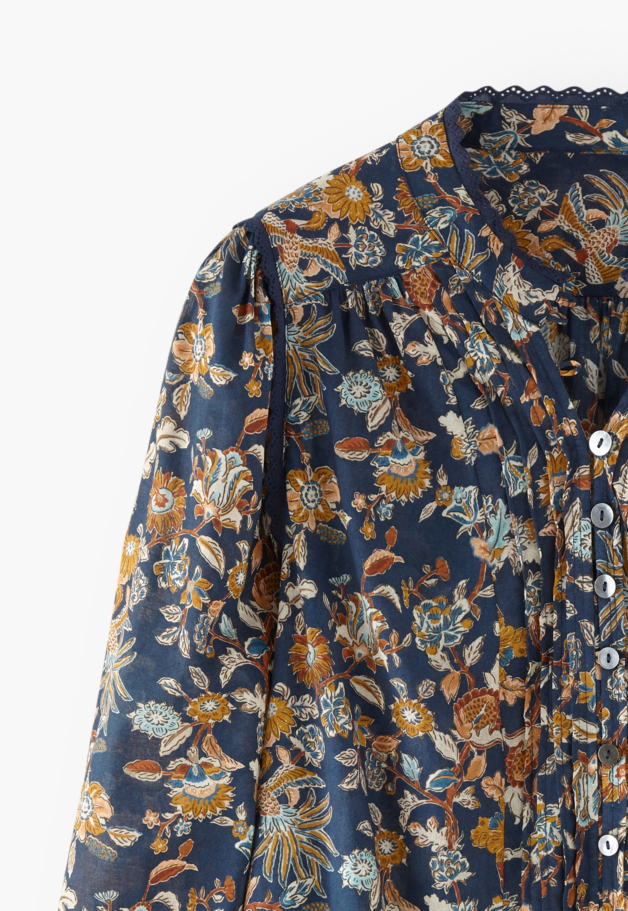 Printed pleat-detail blouse