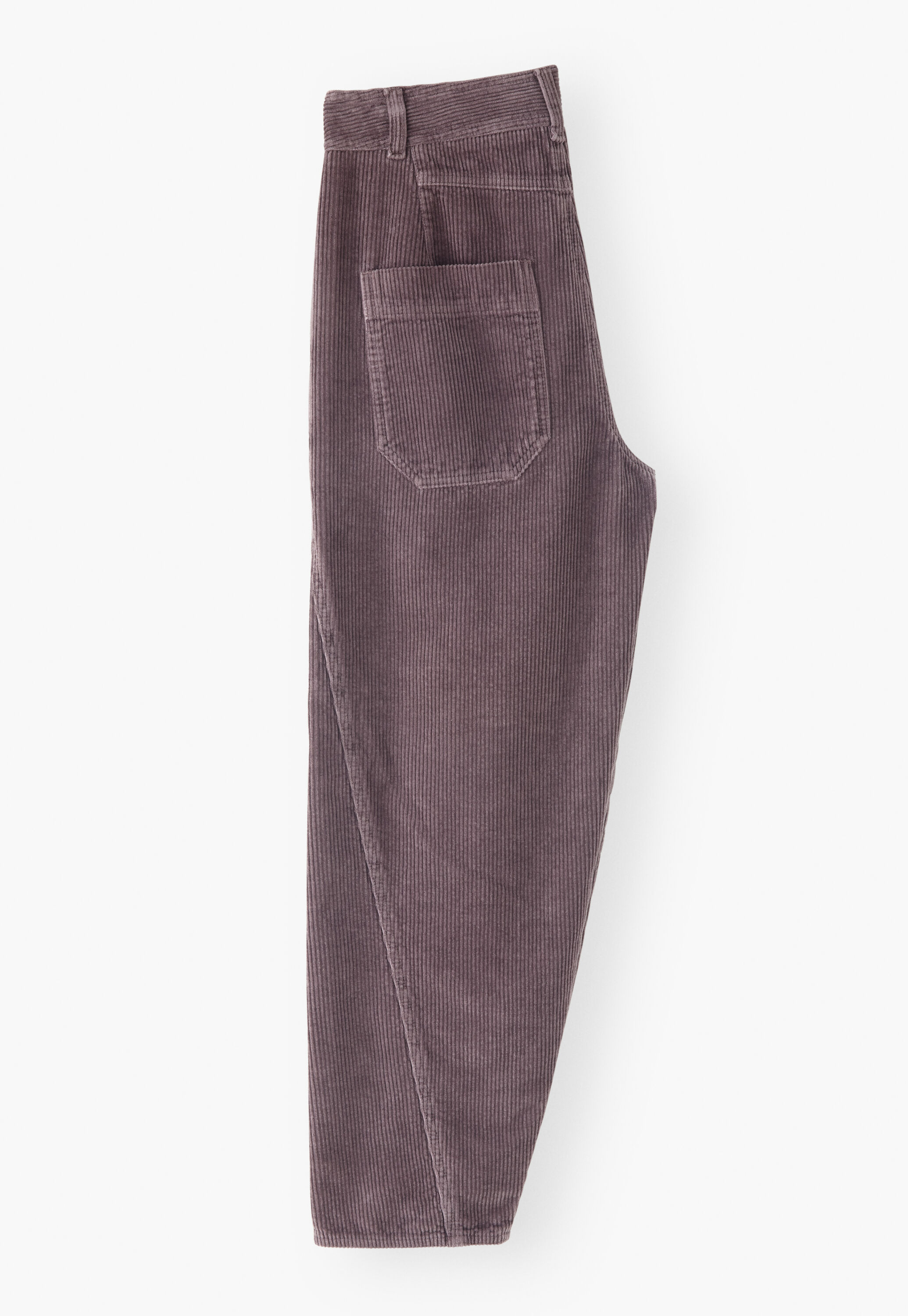 Relaxed carrot-fit cords