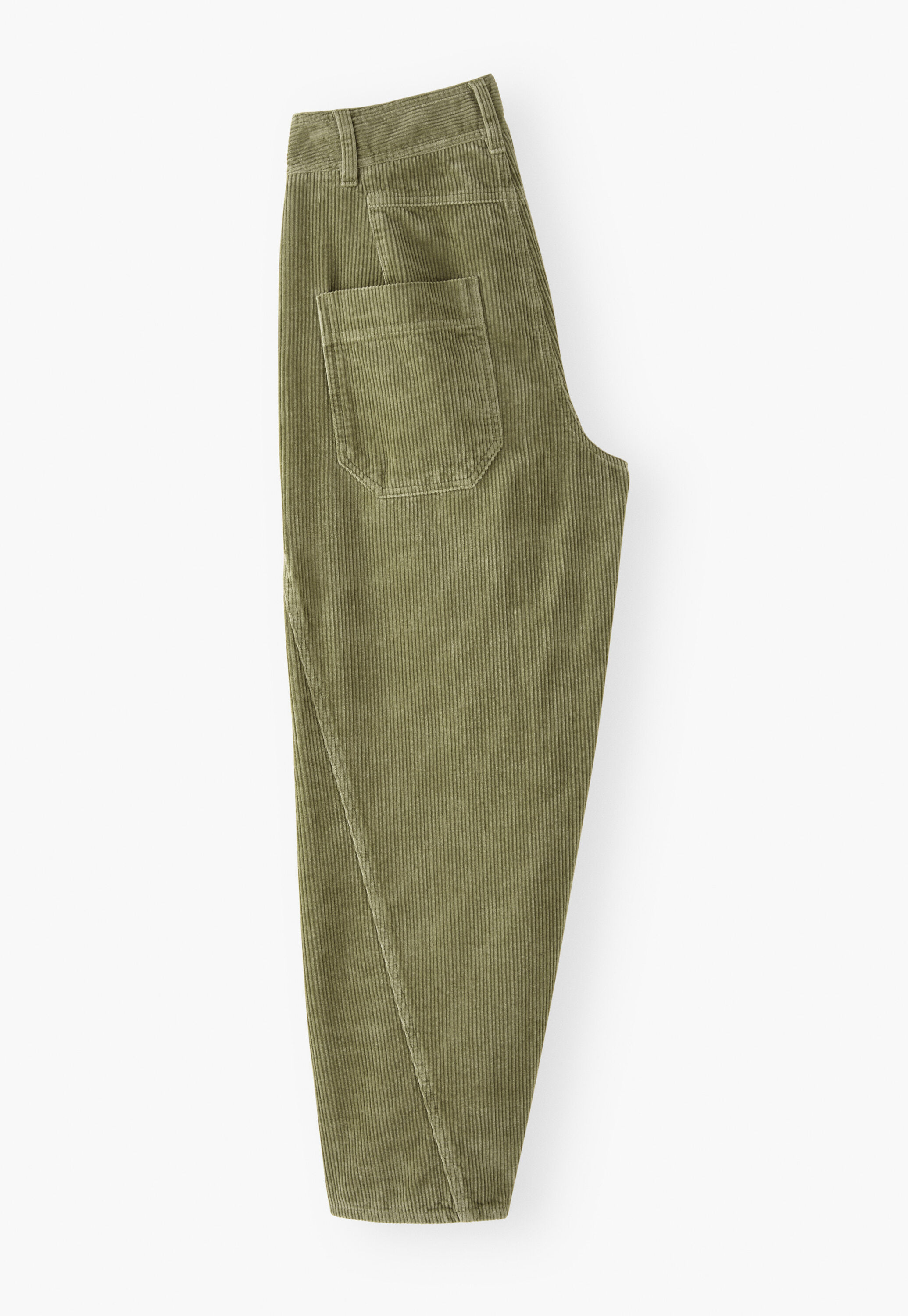 Relaxed carrot-fit cords