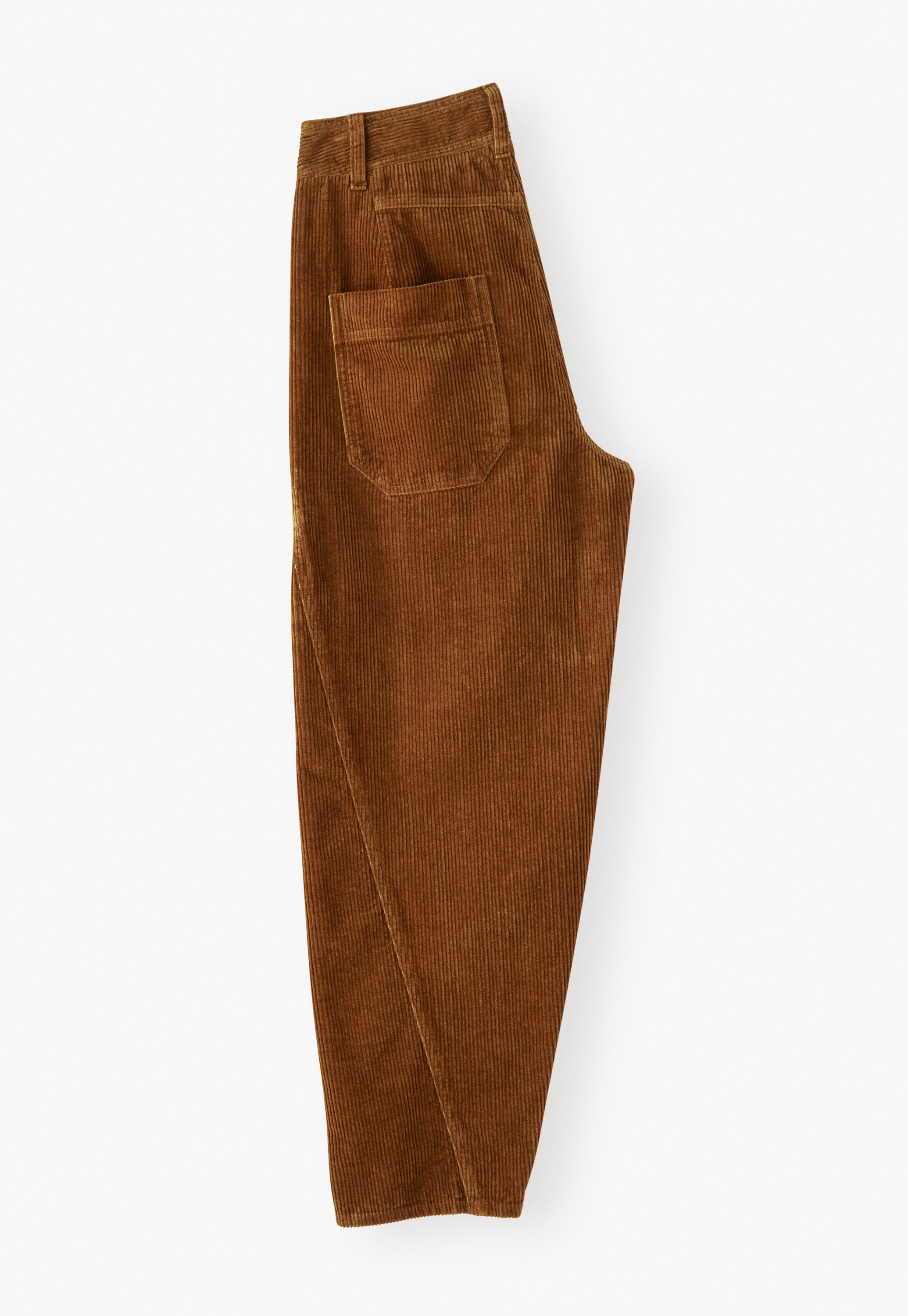 Relaxed carrot-fit cords