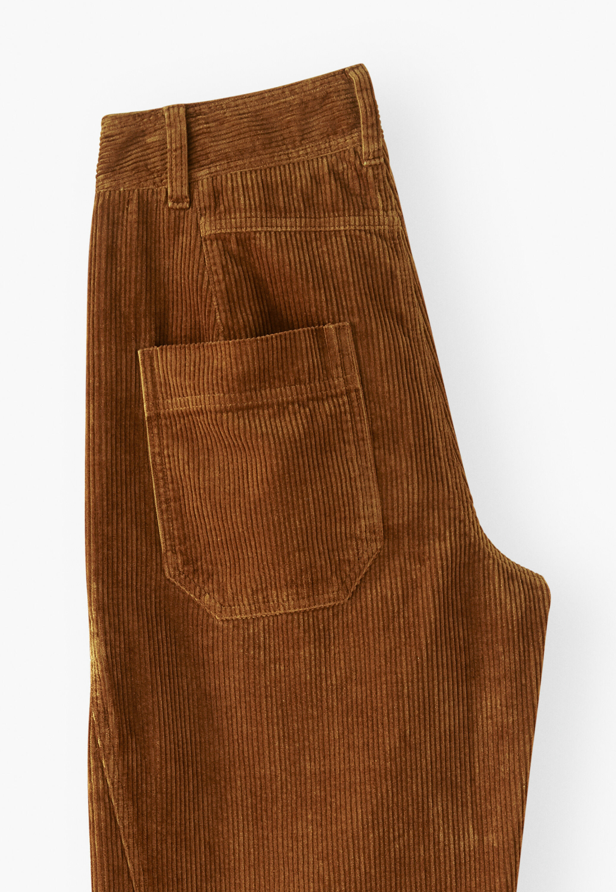 Relaxed carrot-fit cords