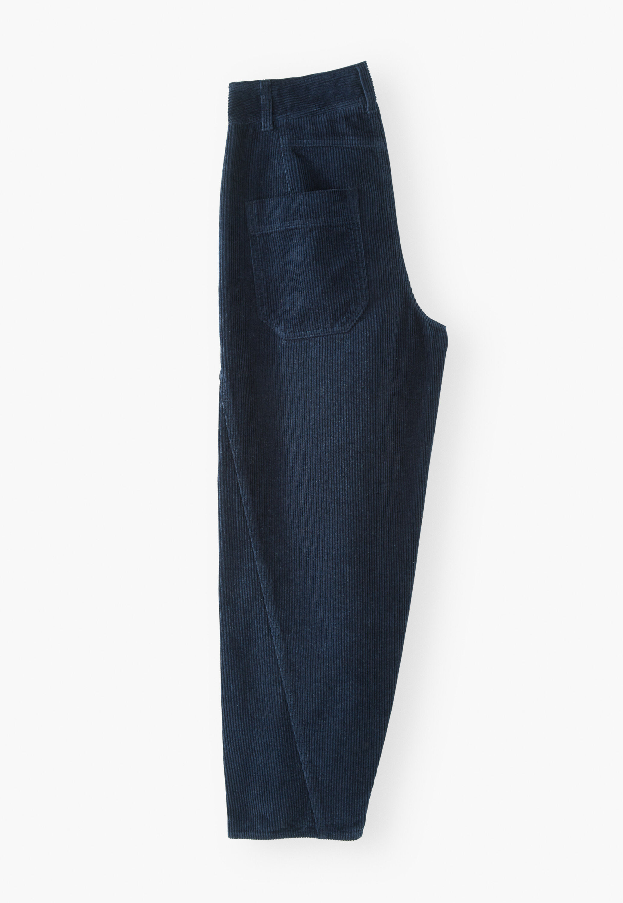 Relaxed carrot-fit cords