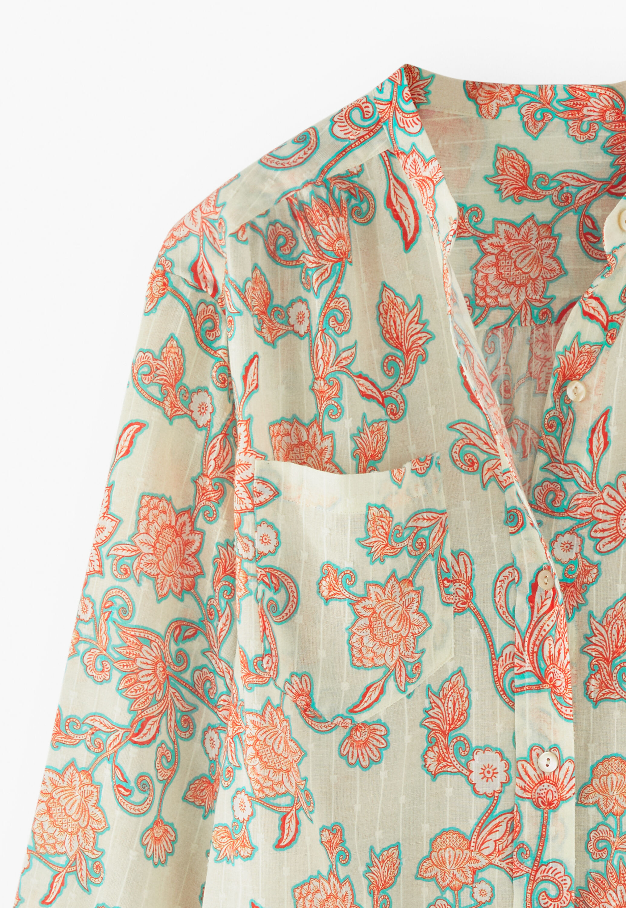 Collarless printed blouse