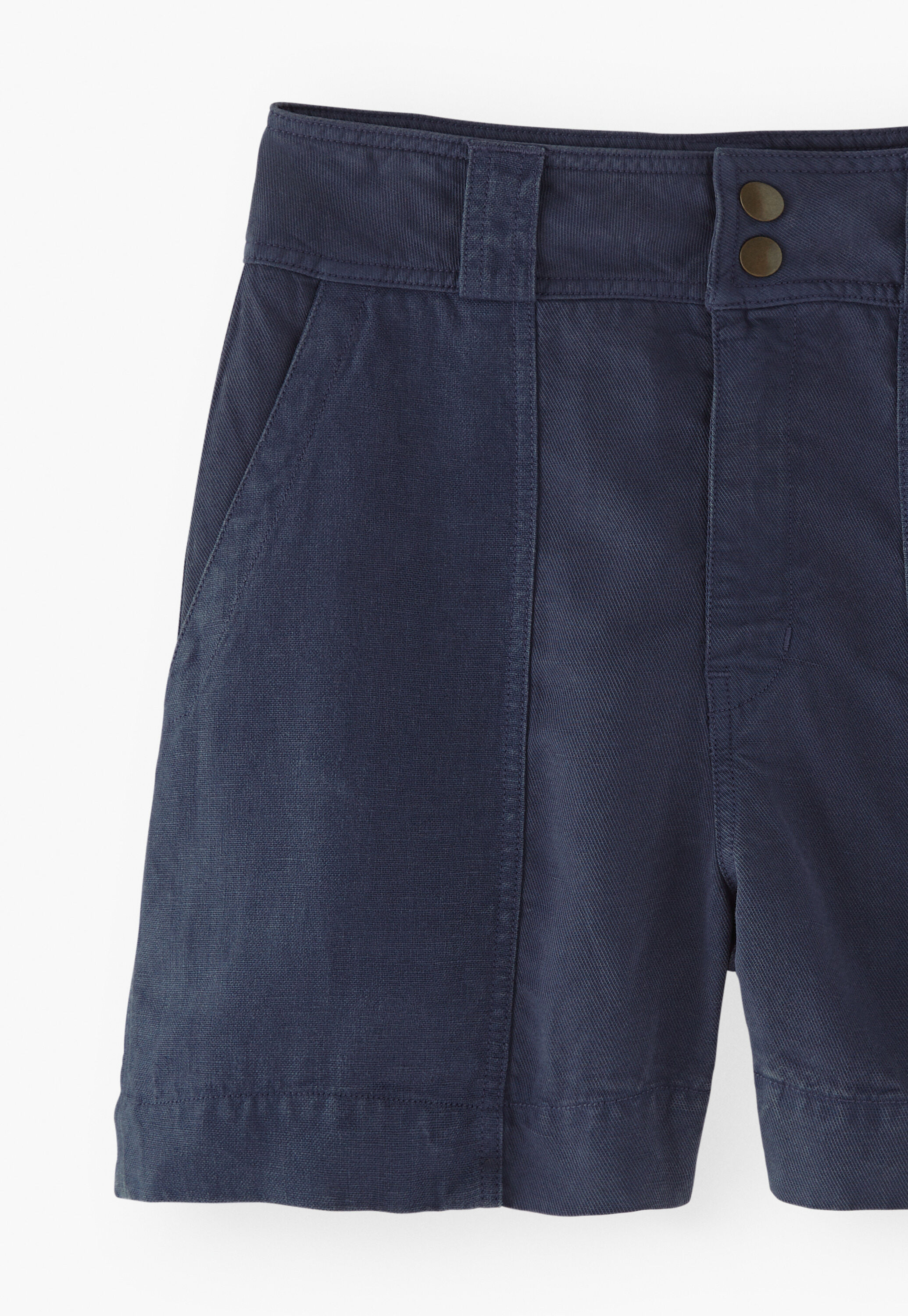 Contrast-fabric shorts
