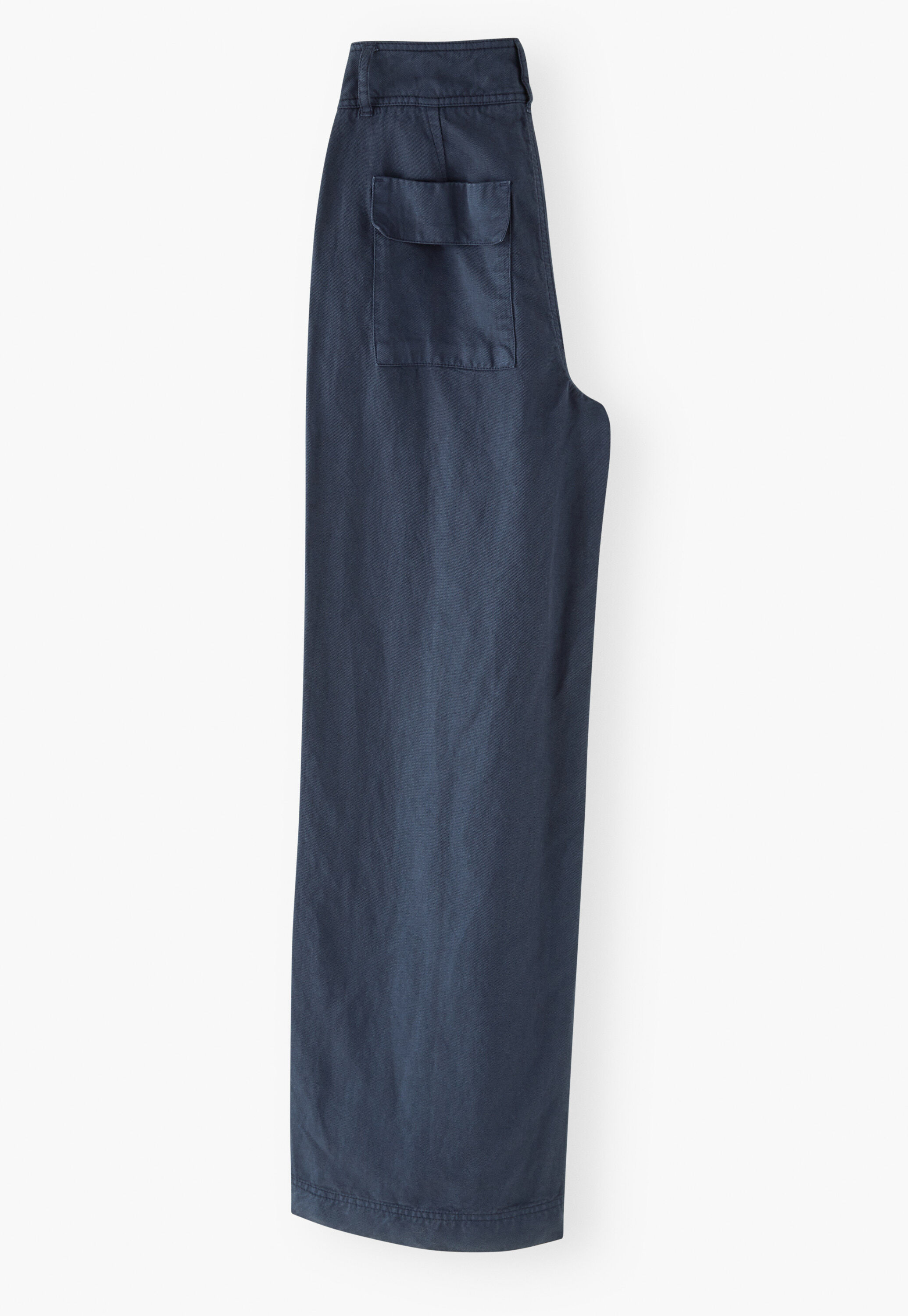 Wide-leg trousers