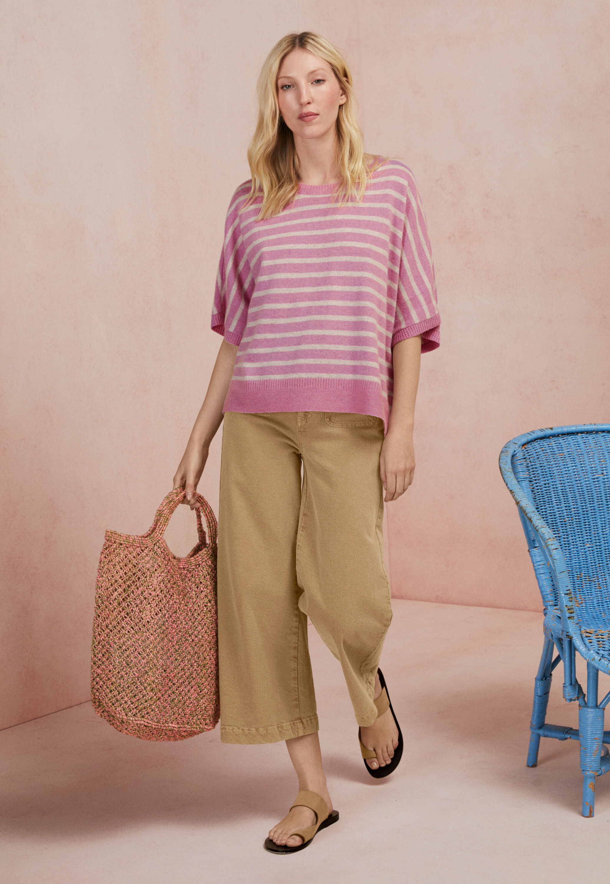Cropped wide-leg trousers