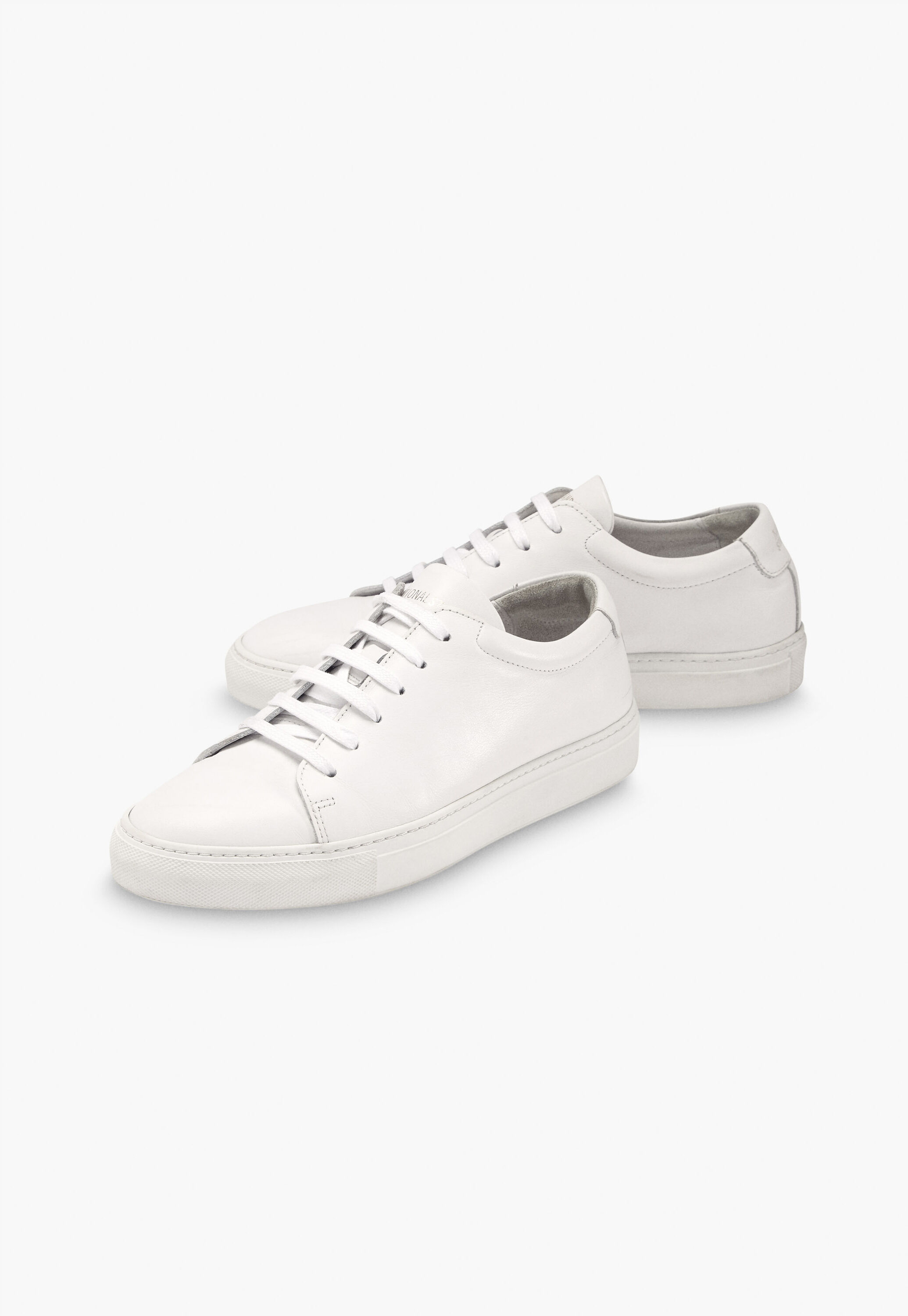 Lace-up trainers