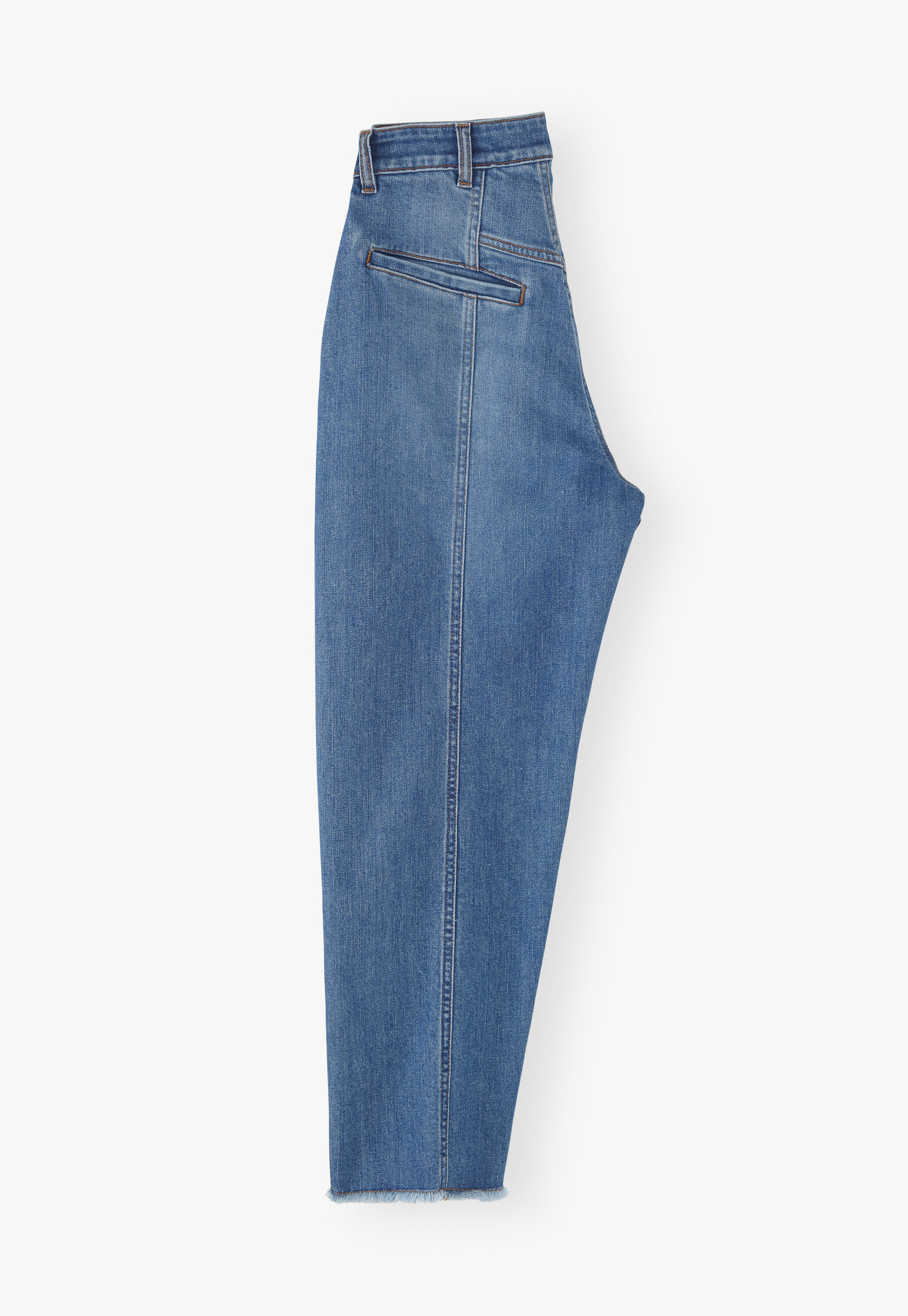 Tapered jeans