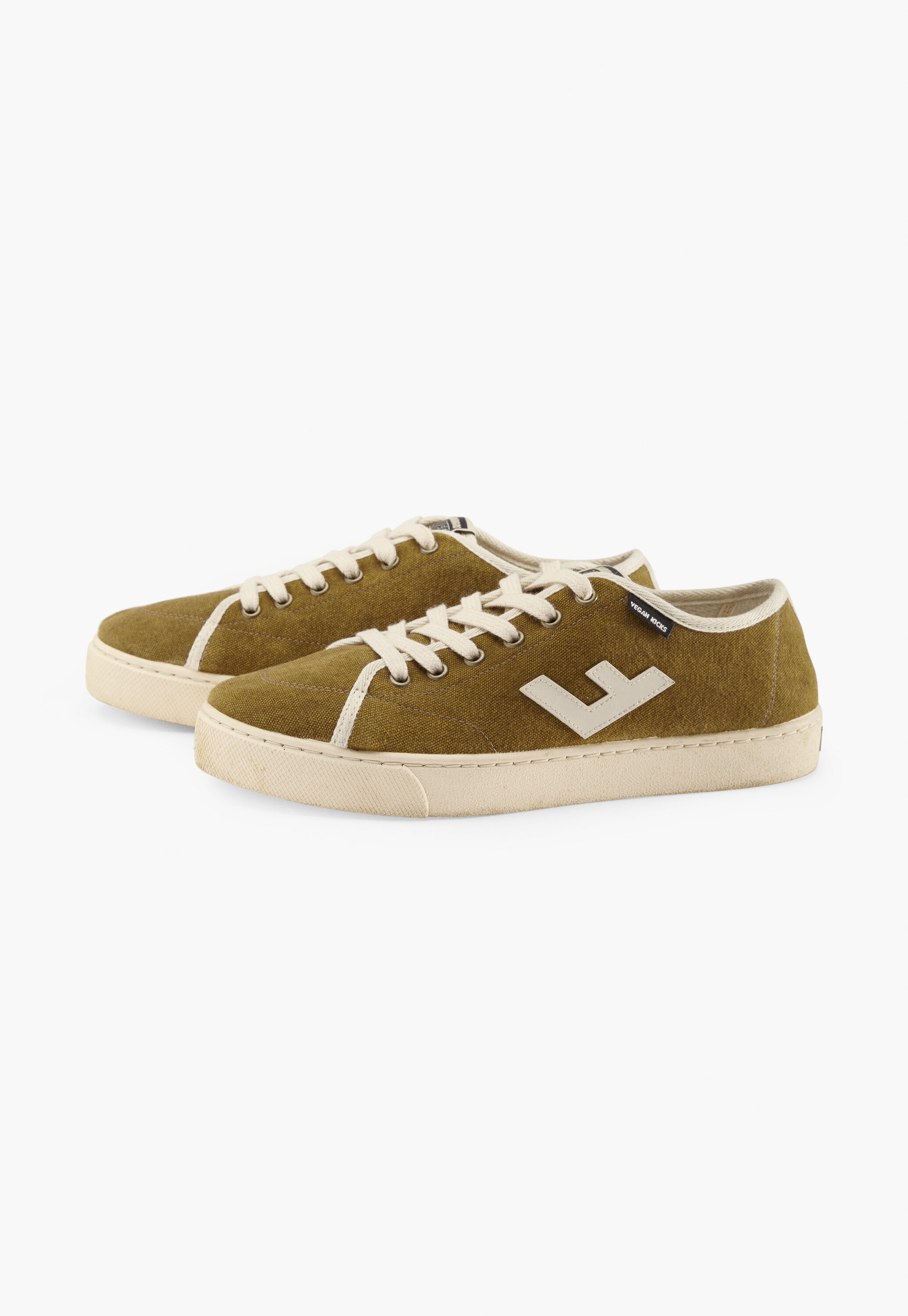 Lace-up trainers
