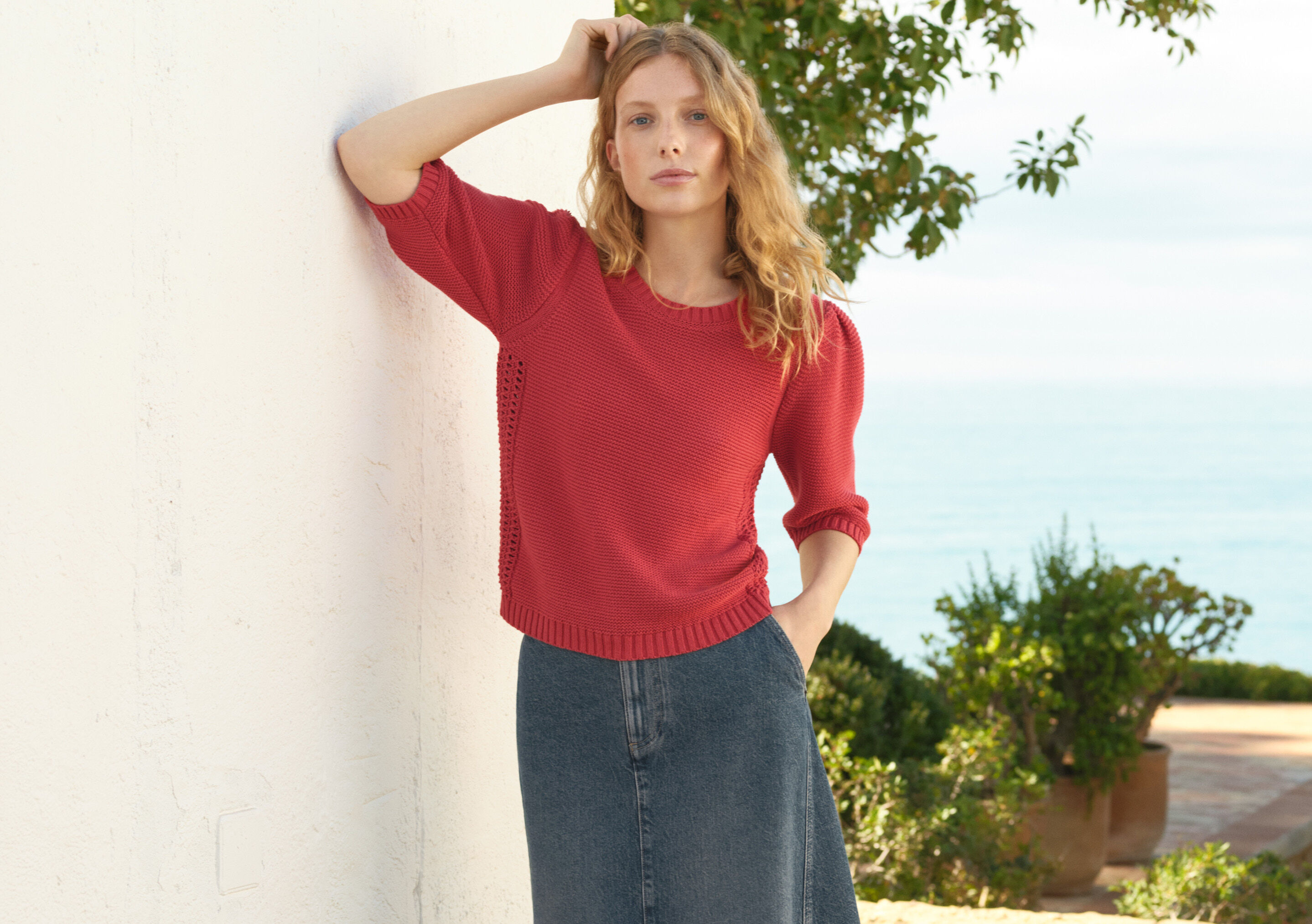 Short-sleeve sweater