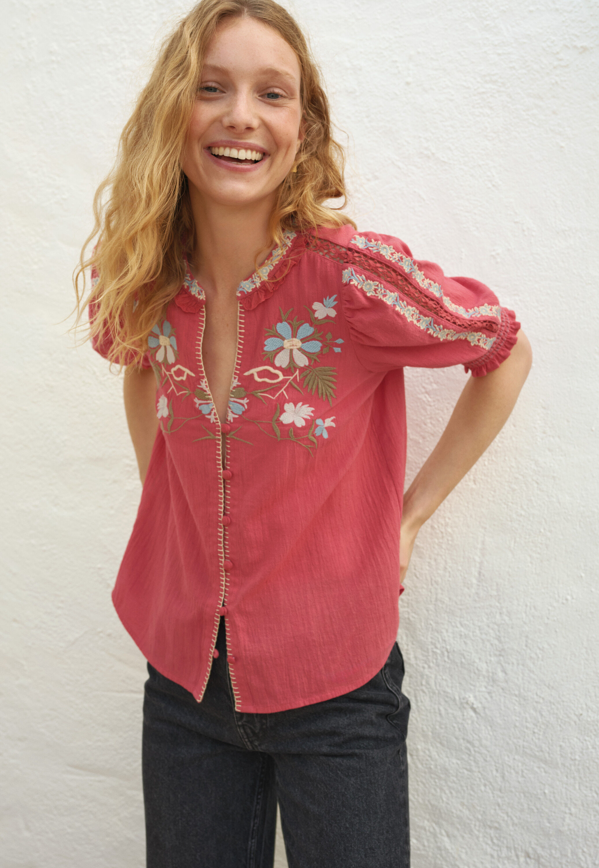 Embroidered short-sleeved blouse