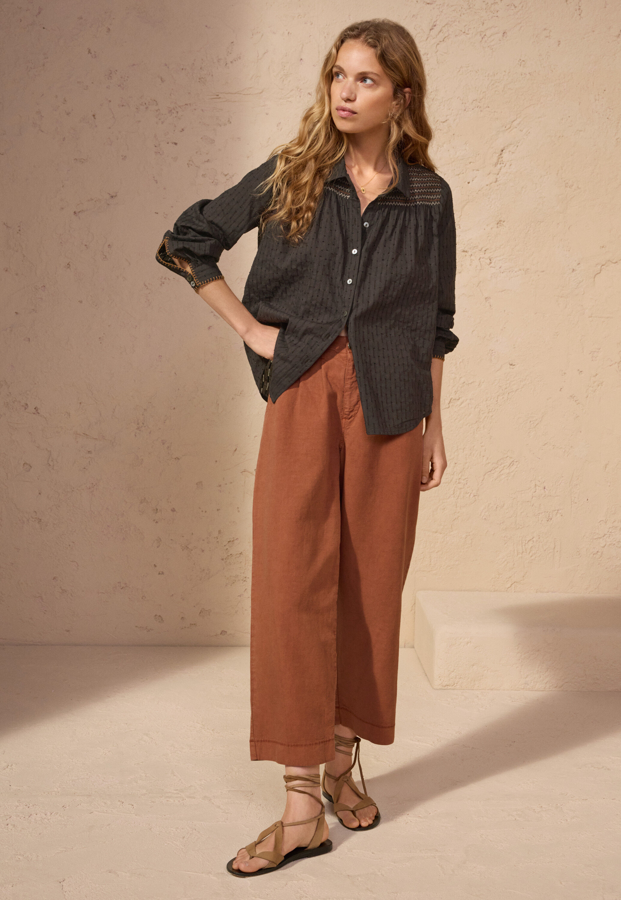 Pleat-detail trousers