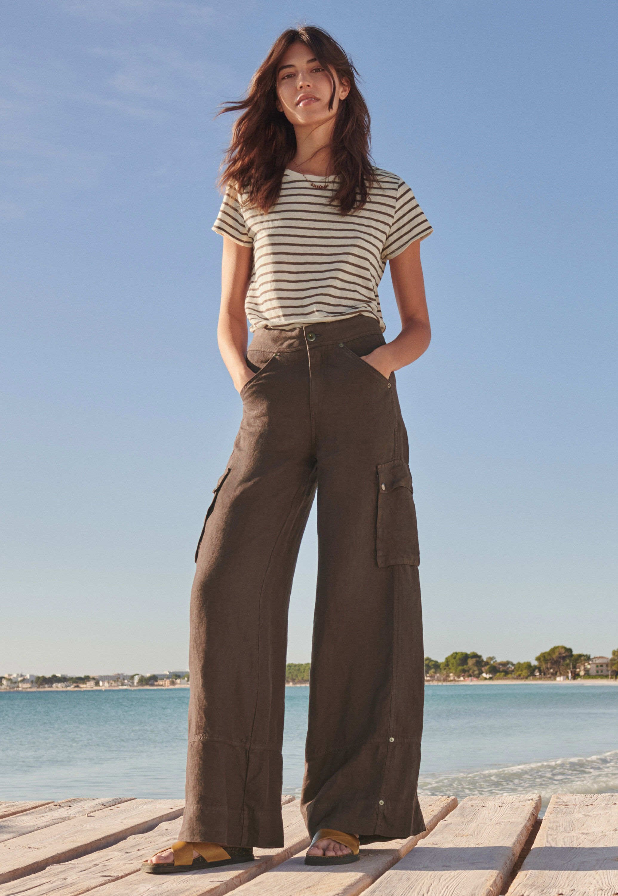 Wide-leg patch-pocket trousers