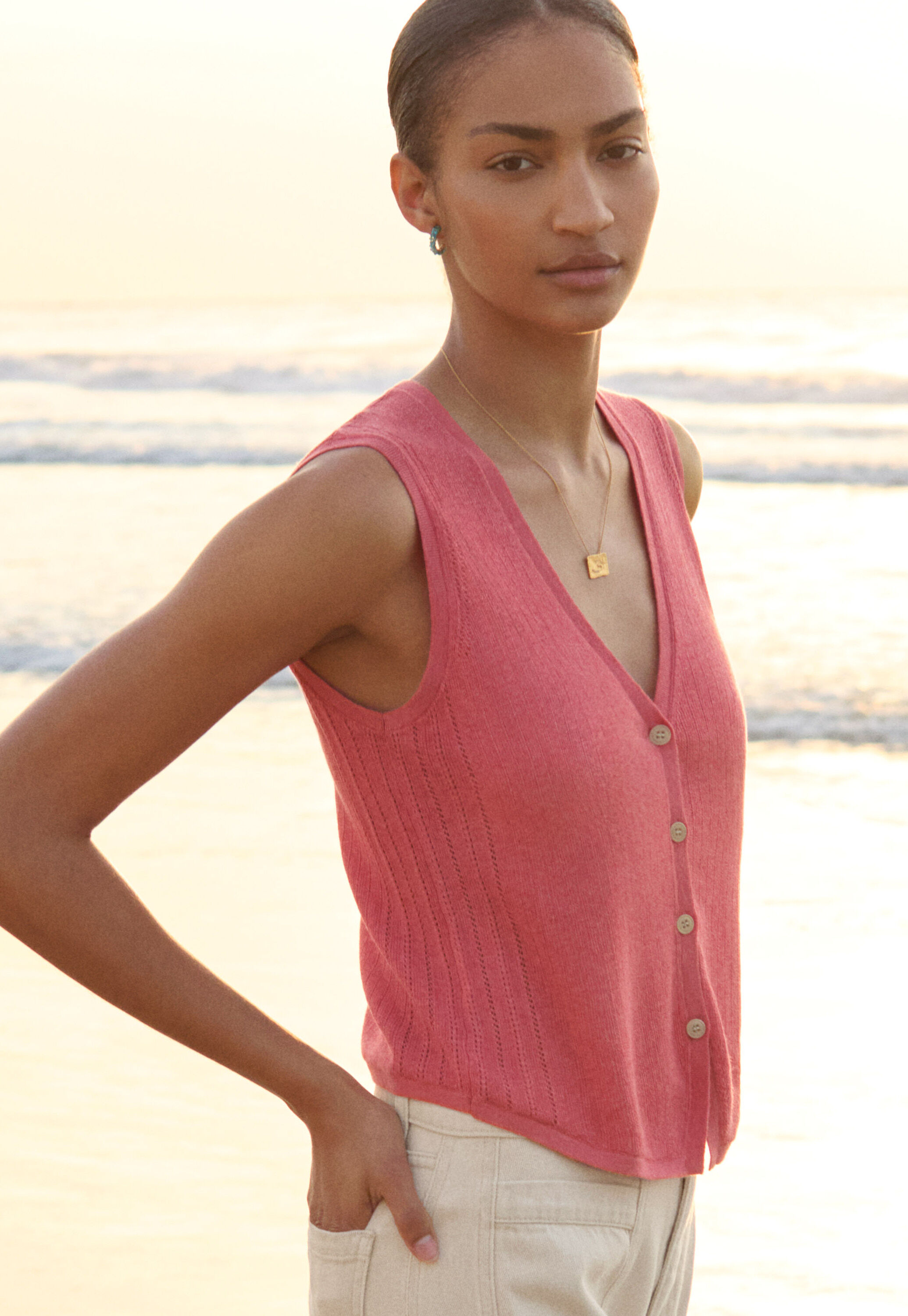 Sleeveless sweater
