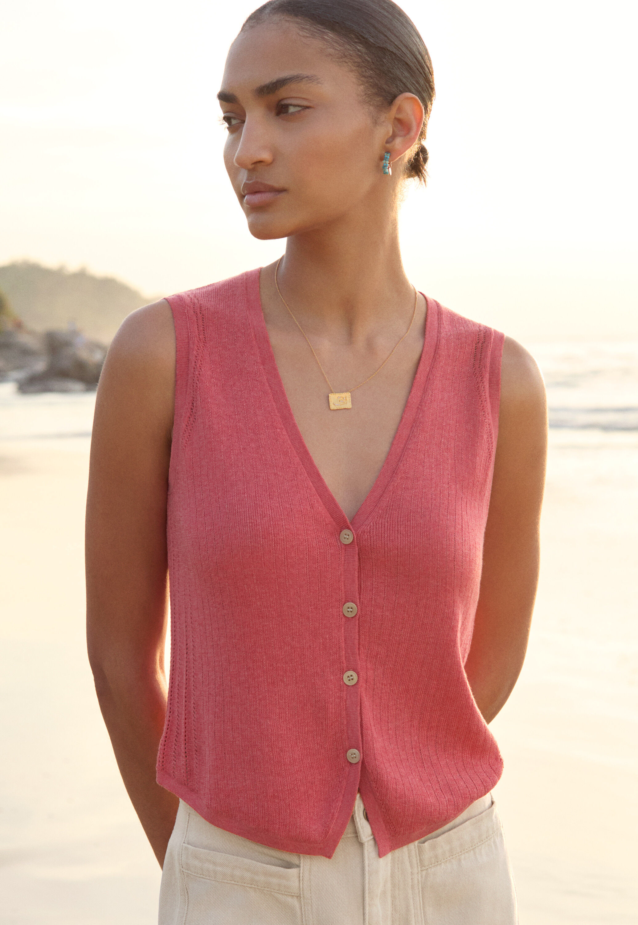 Sleeveless sweater