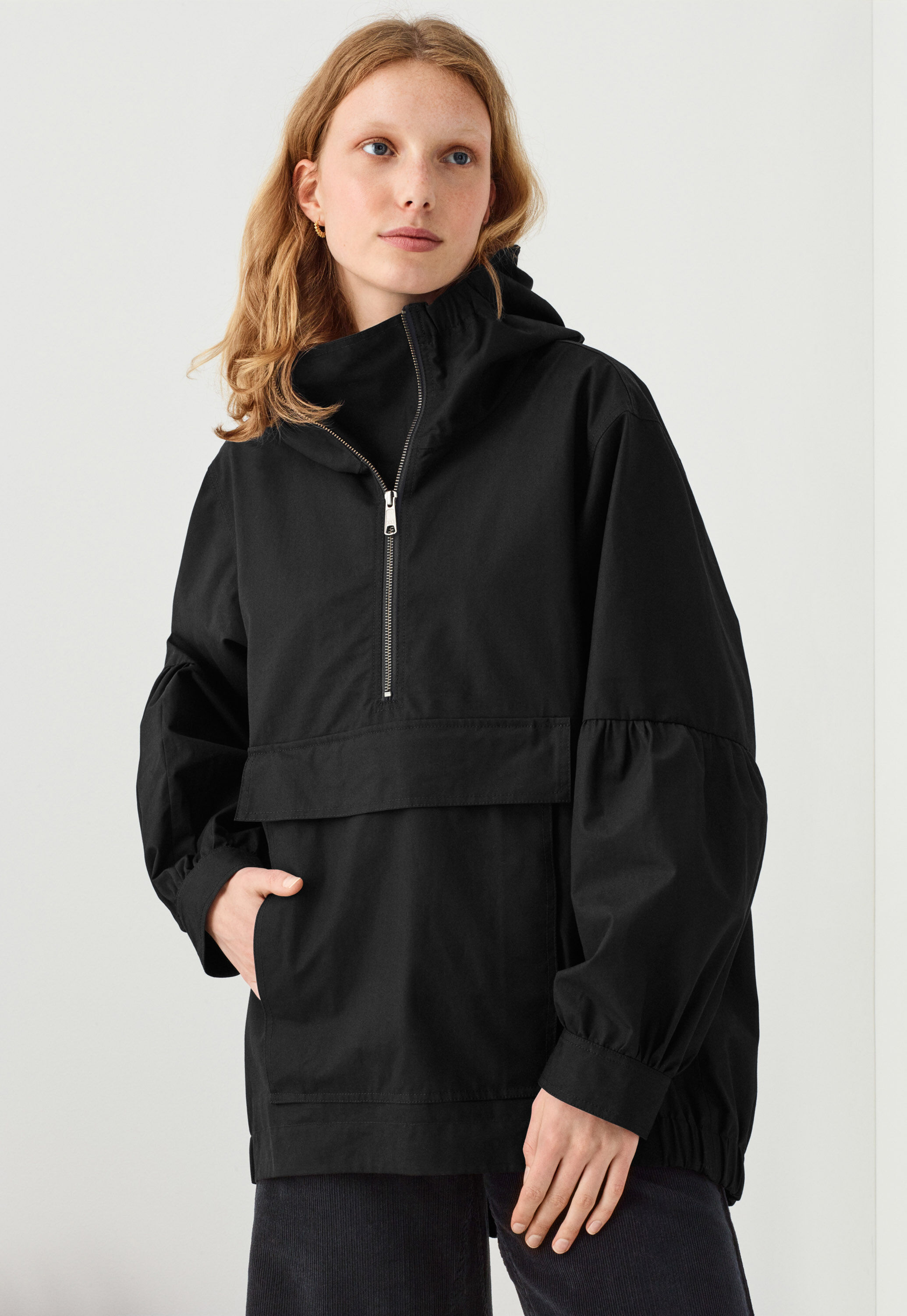 Overhead jacket