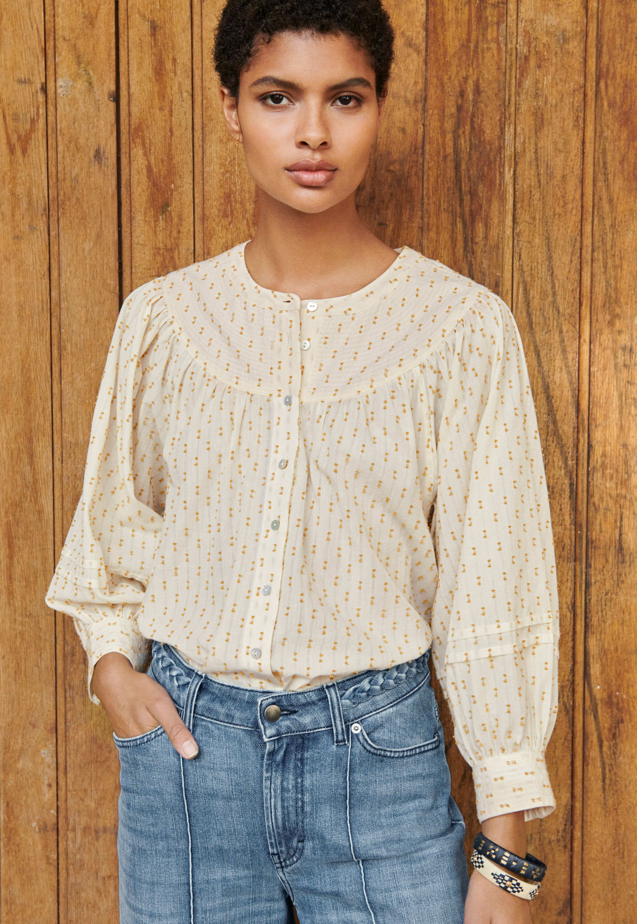 Clipped jacquard blouse