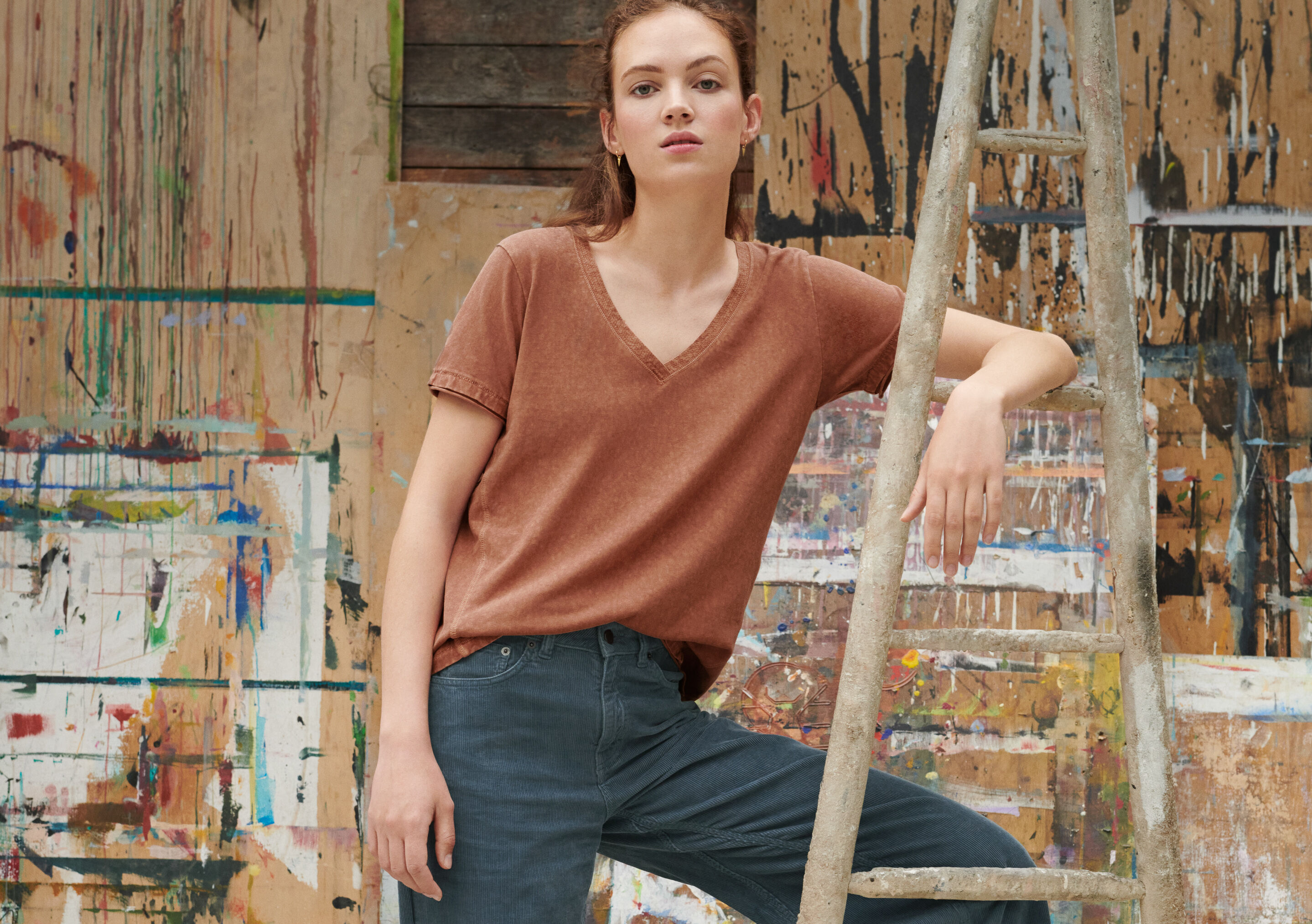 V-neck T-shirt