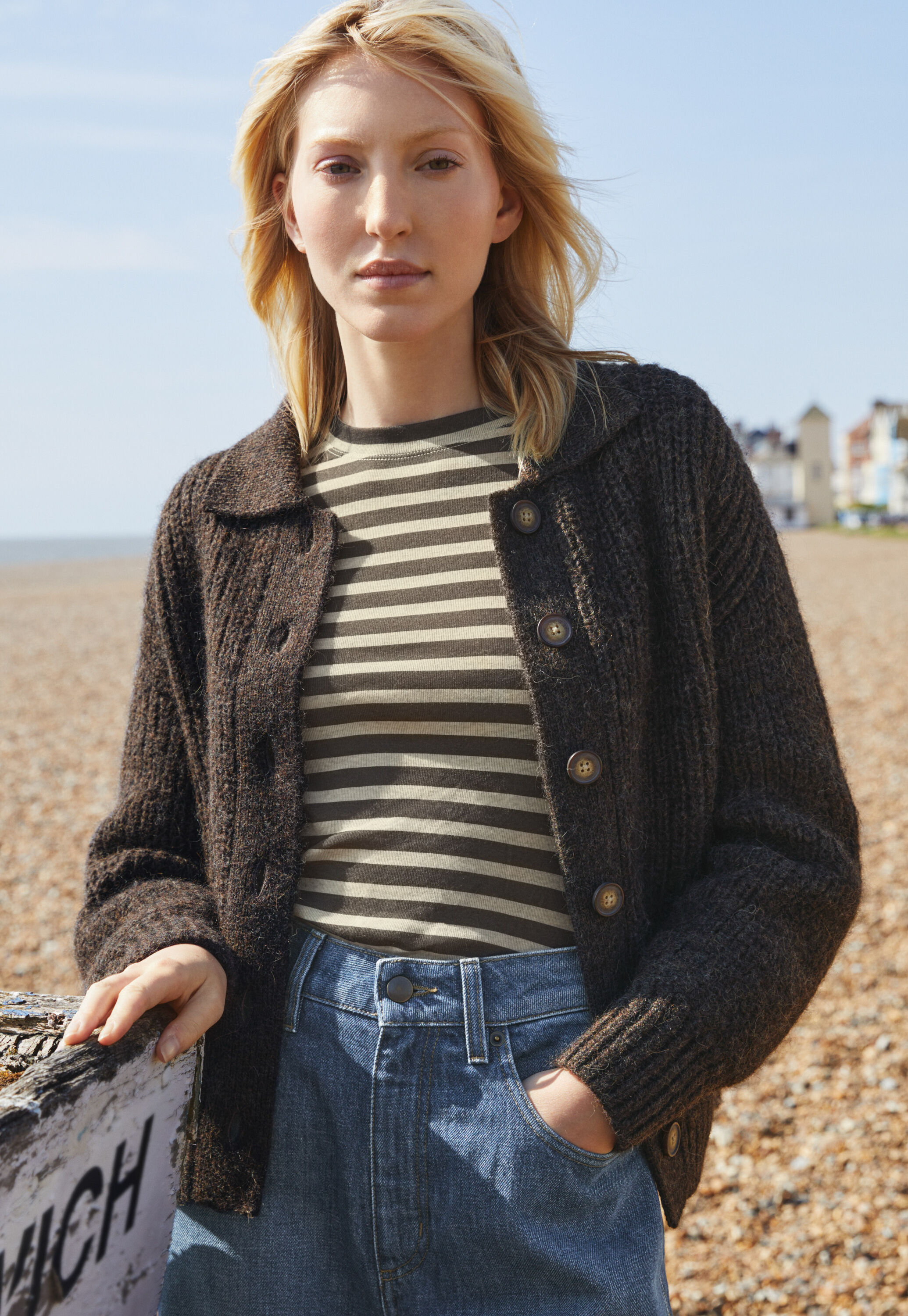 Collared cardigan