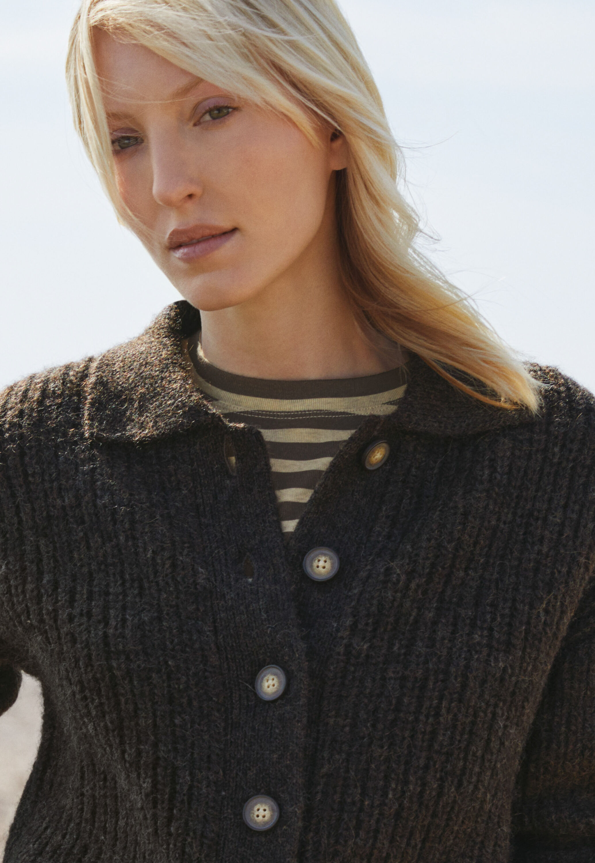 Collared cardigan
