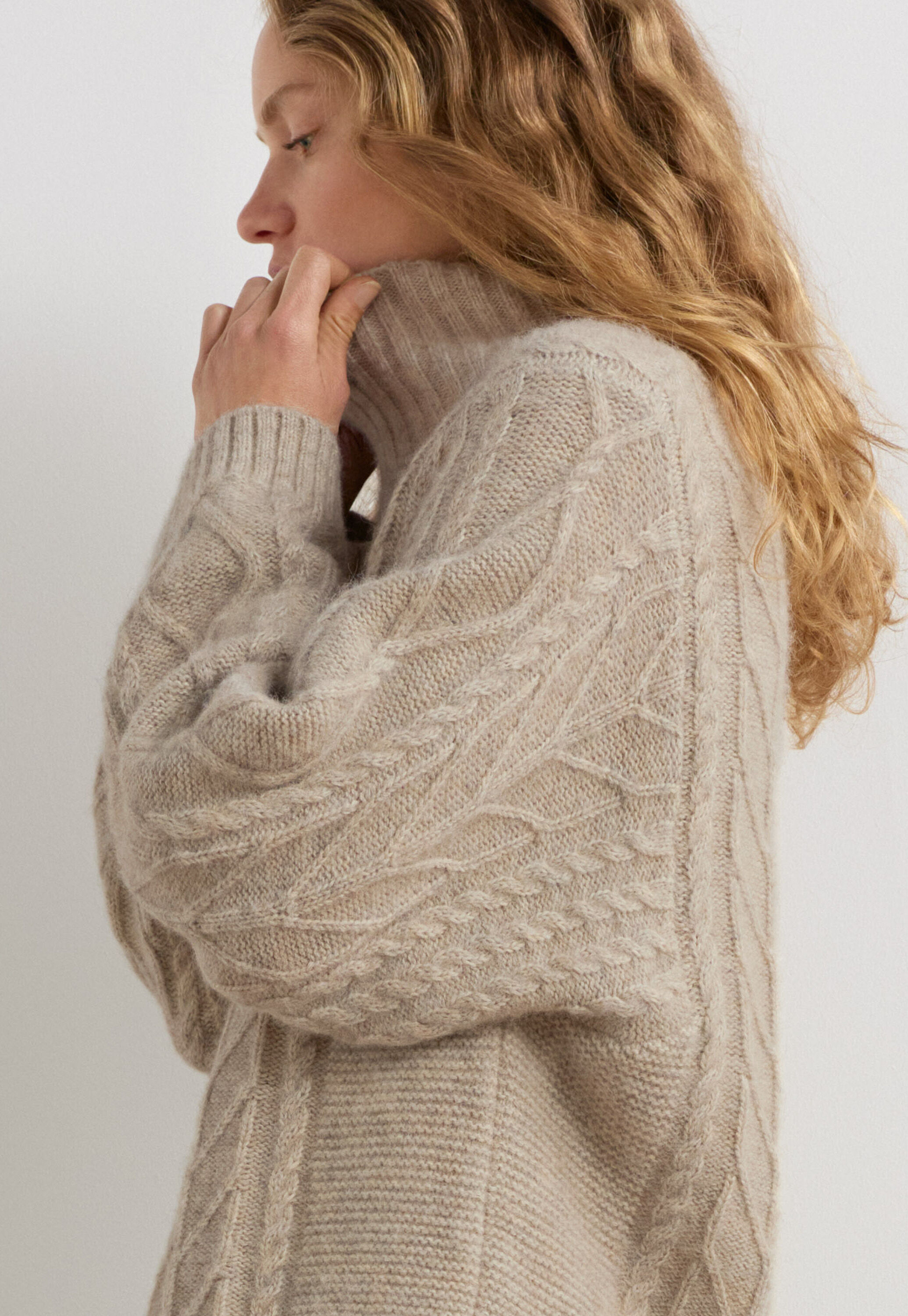 Tie-front cord top