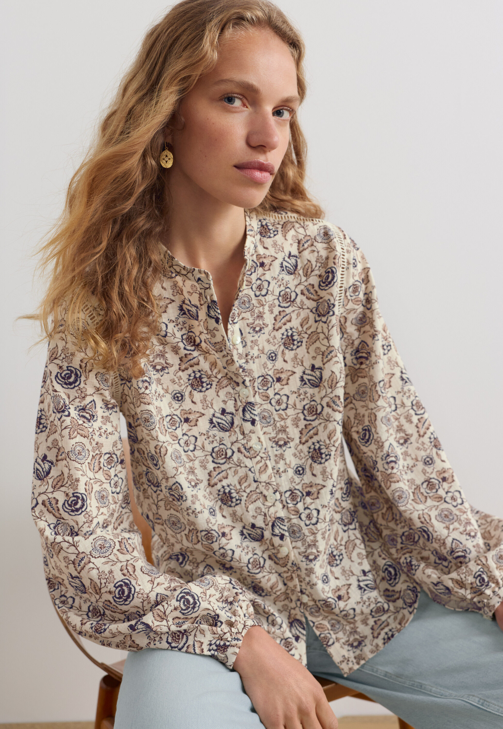 Tie-front cord top