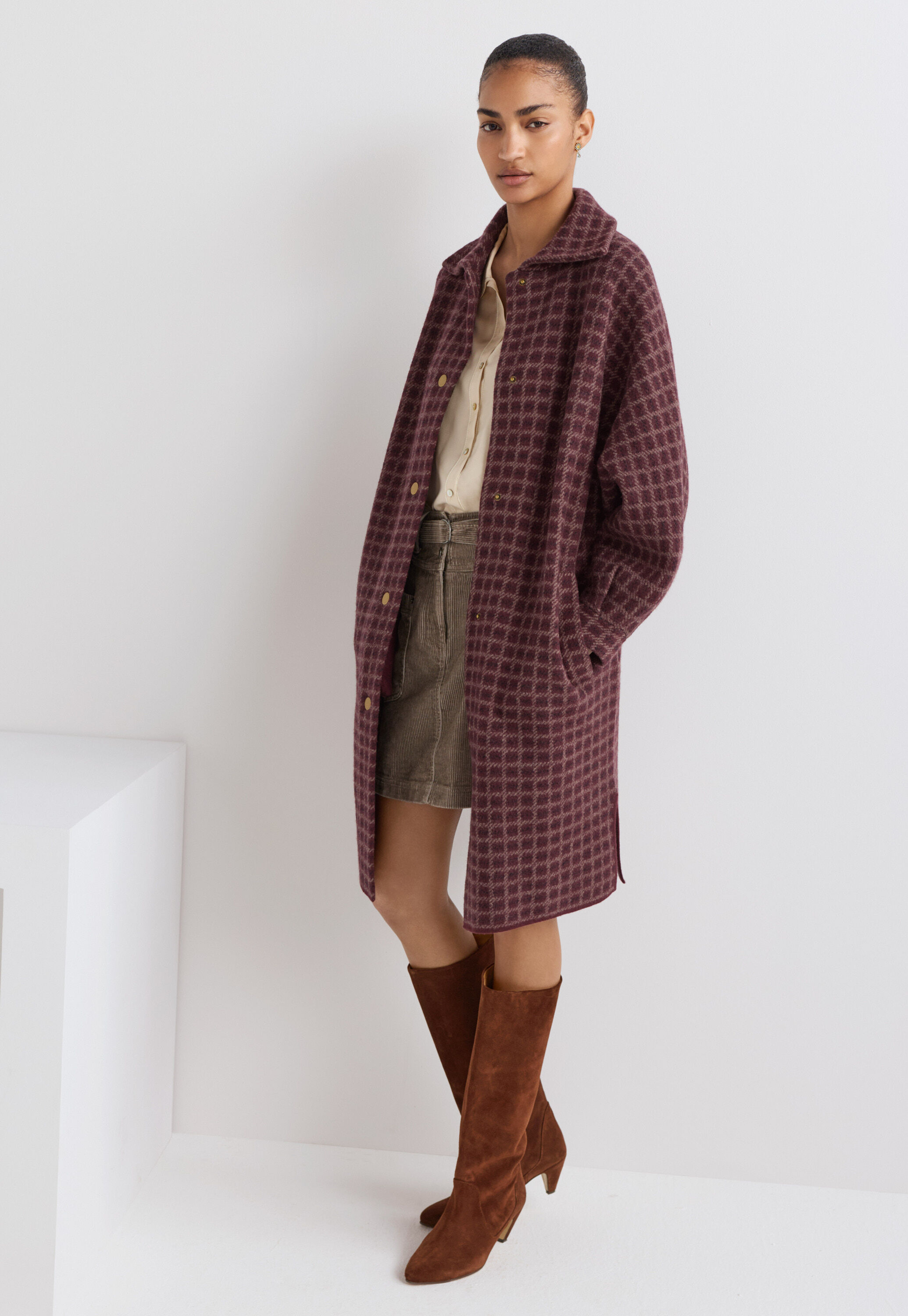 Tie-front cord top