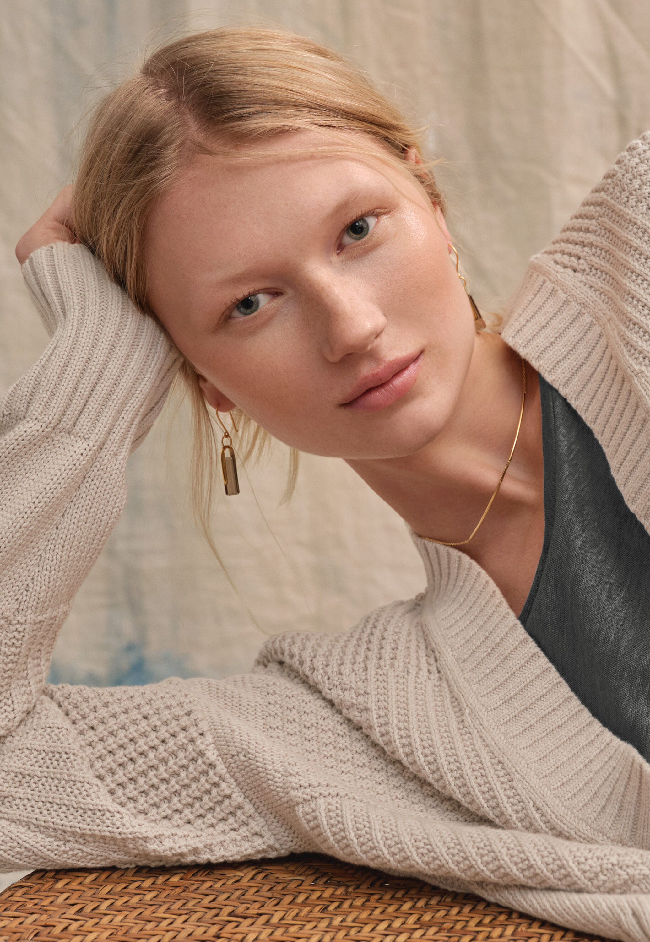 Gold-bar necklace
