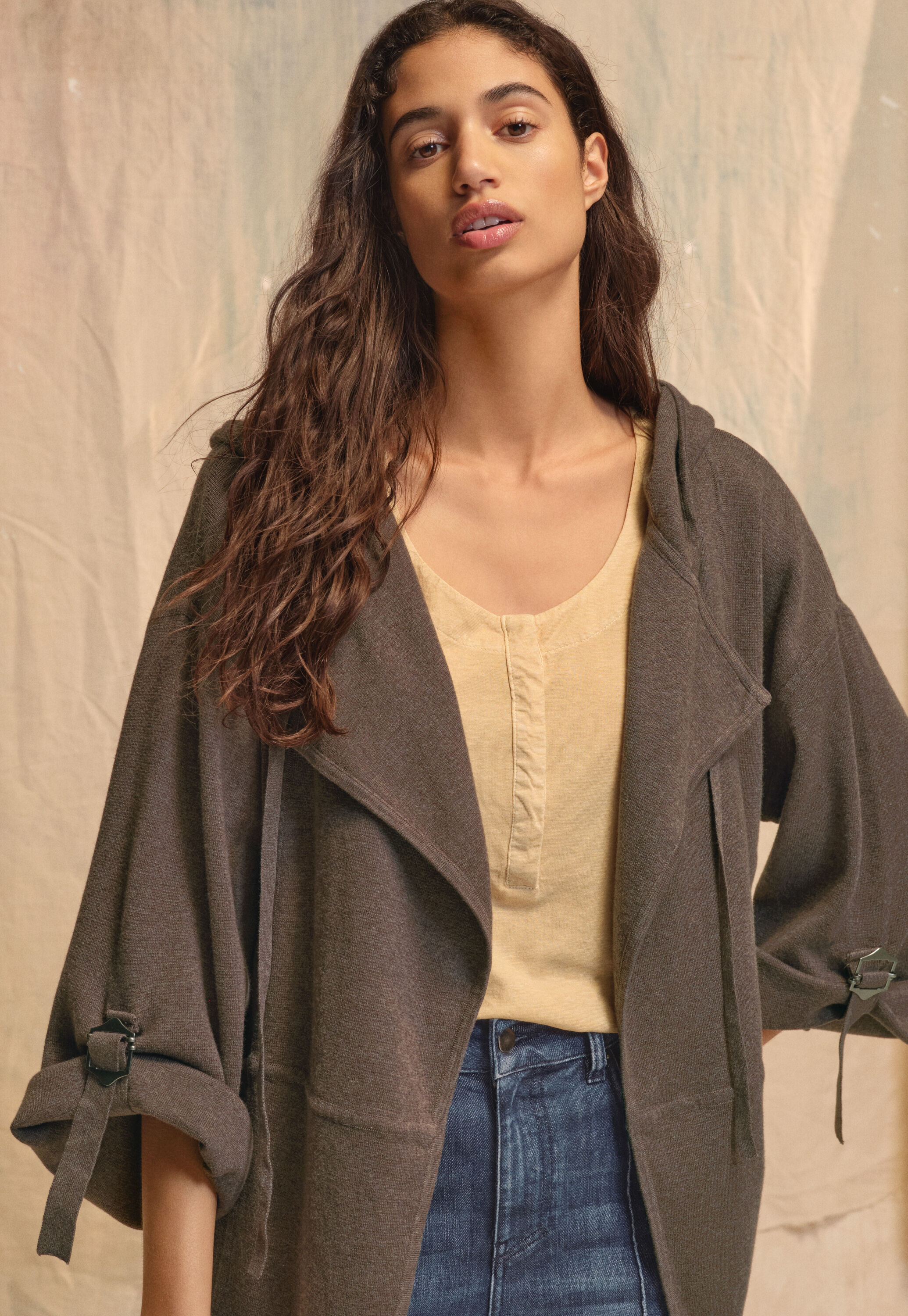 Knitted hooded jacket