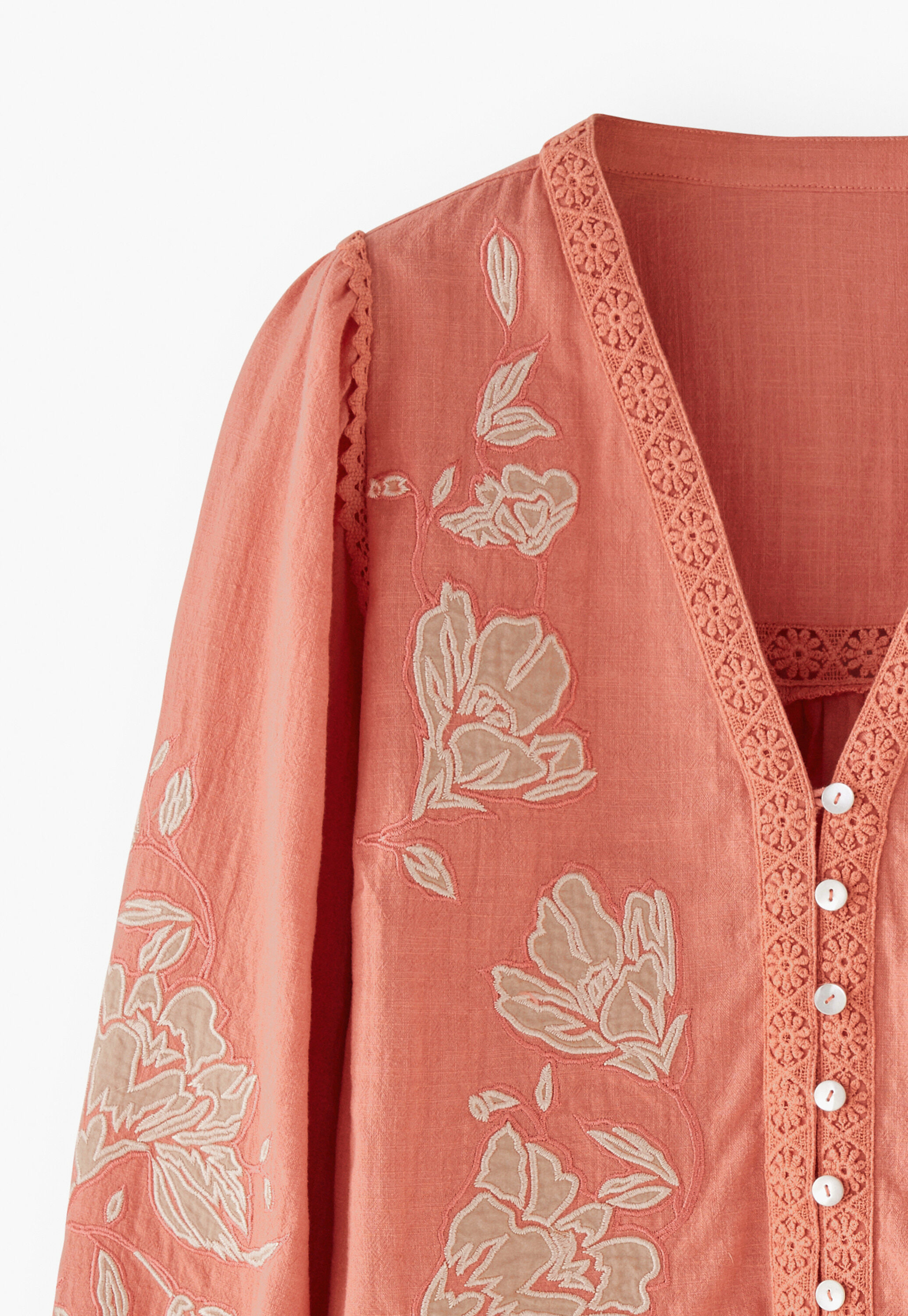 Applique blouse