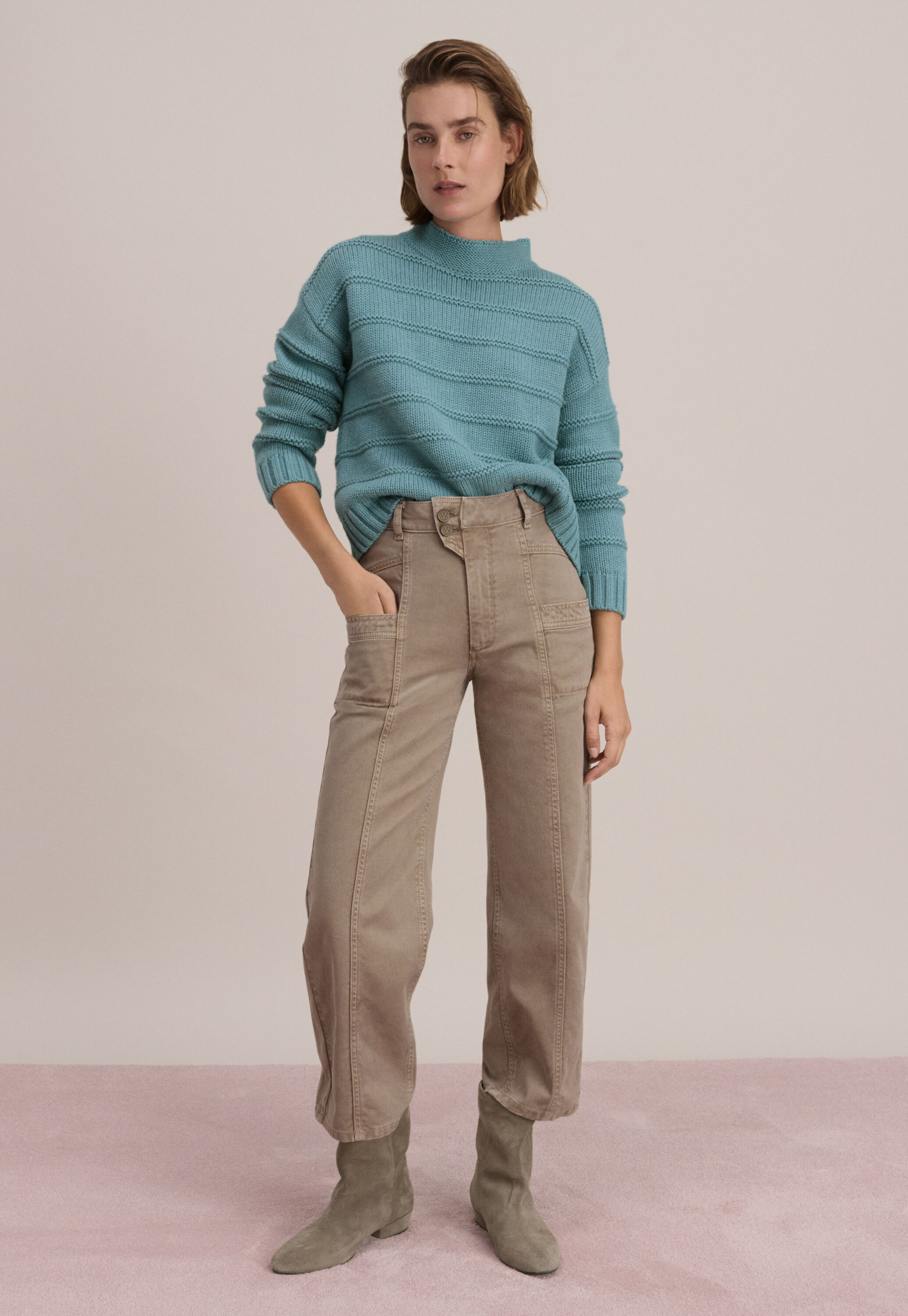 Seamed trousers
