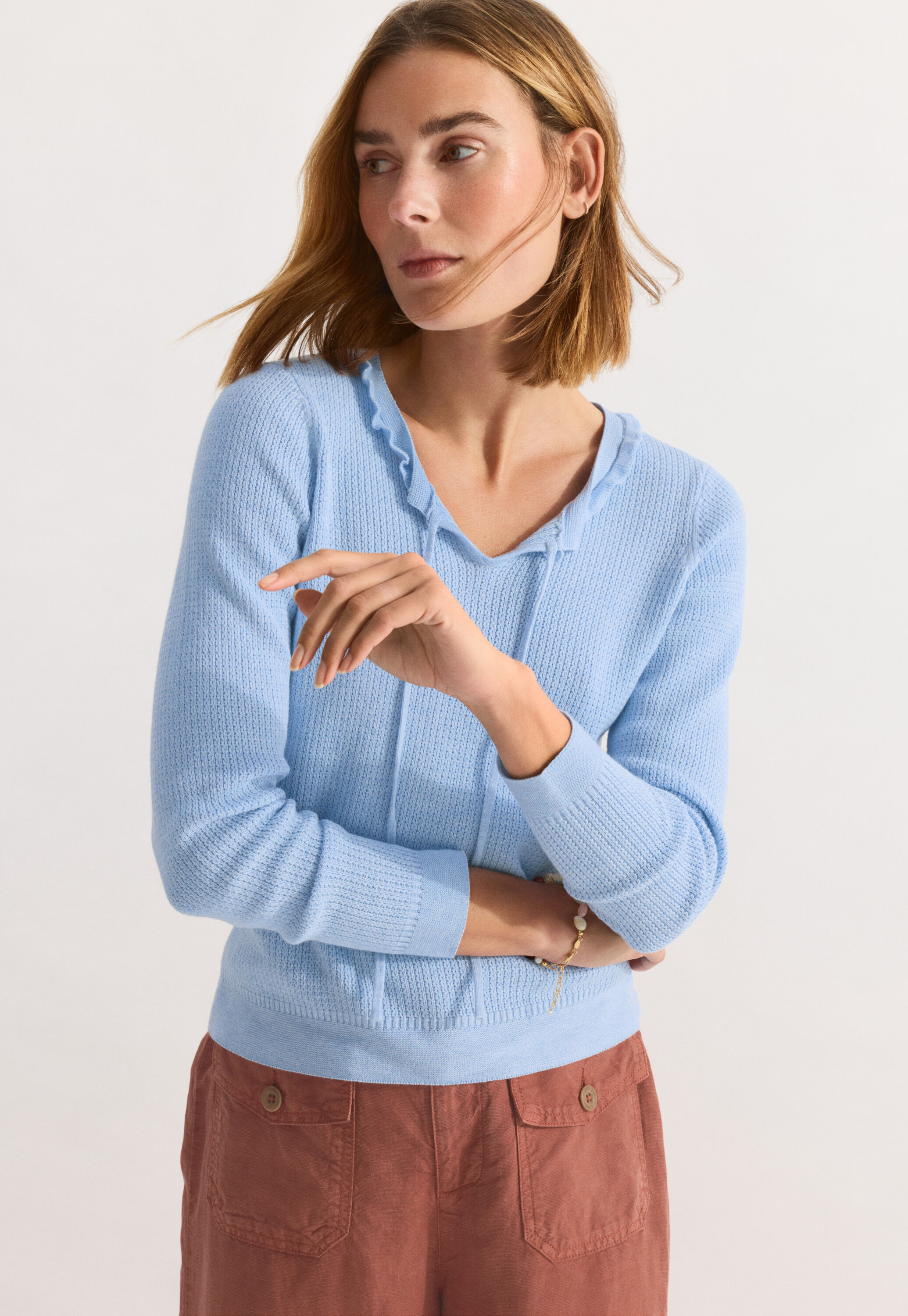 Tie-front tuck-stitch sweater