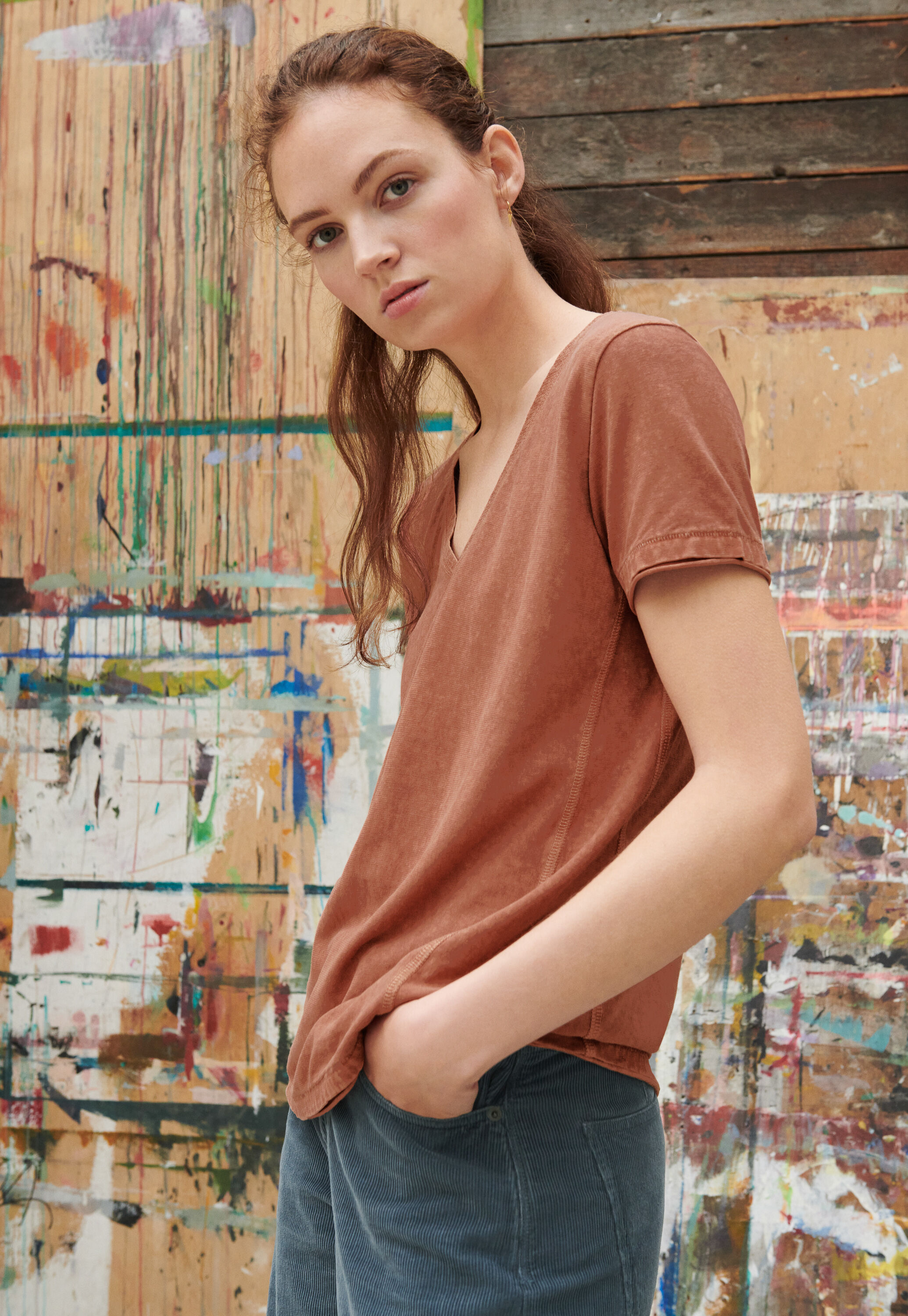 V-neck T-shirt