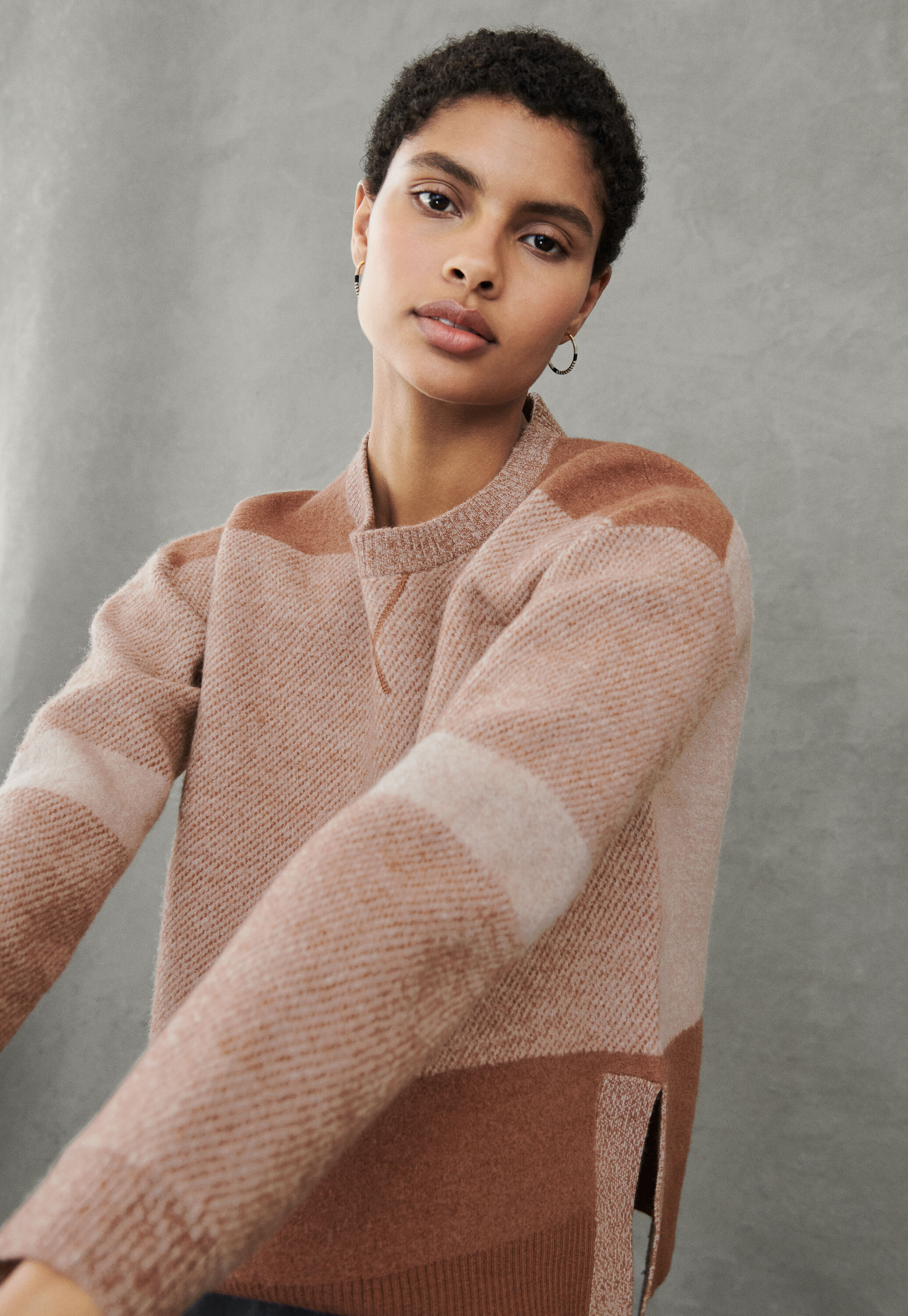 Colour-block sweater