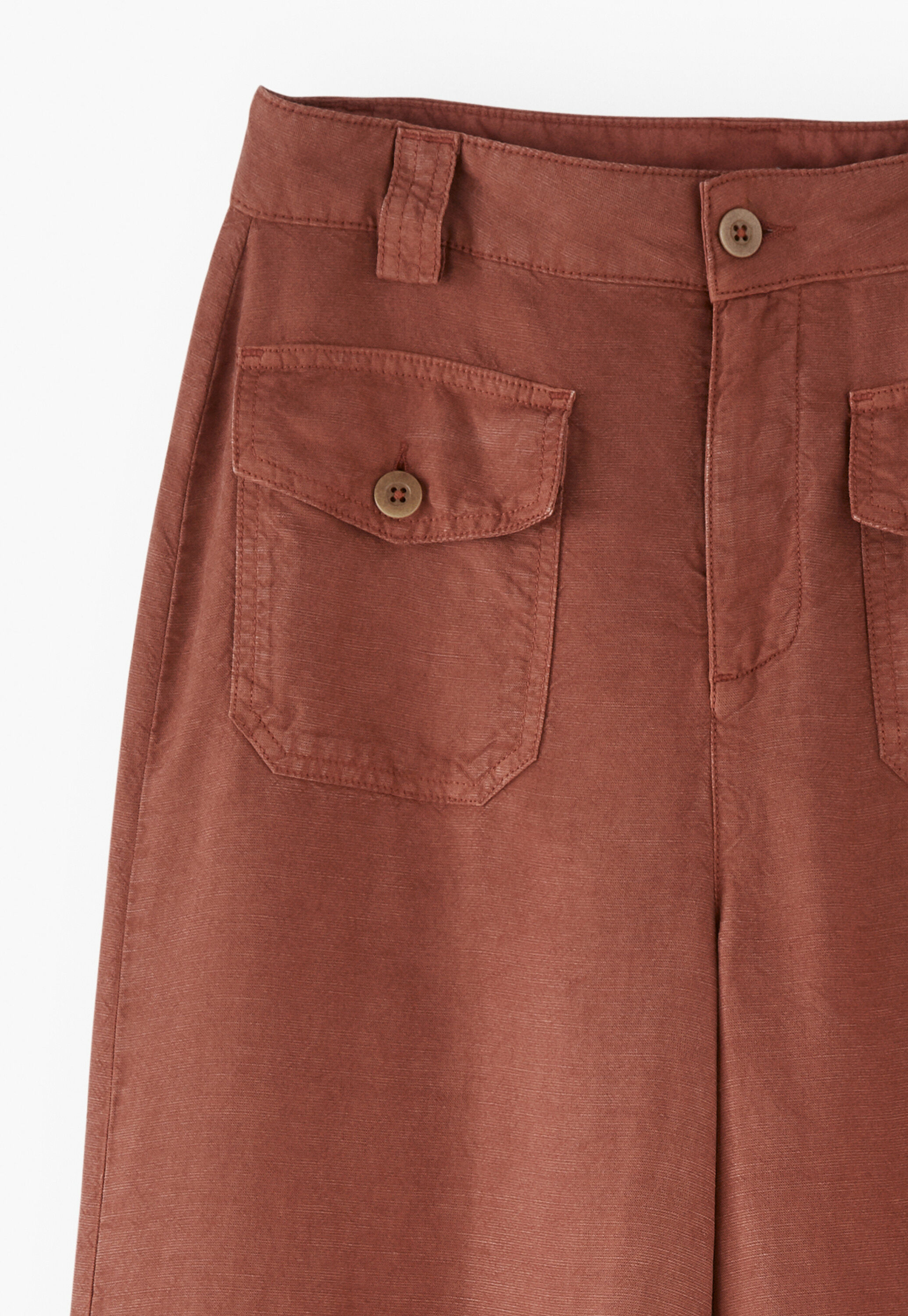 Wide-leg trousers