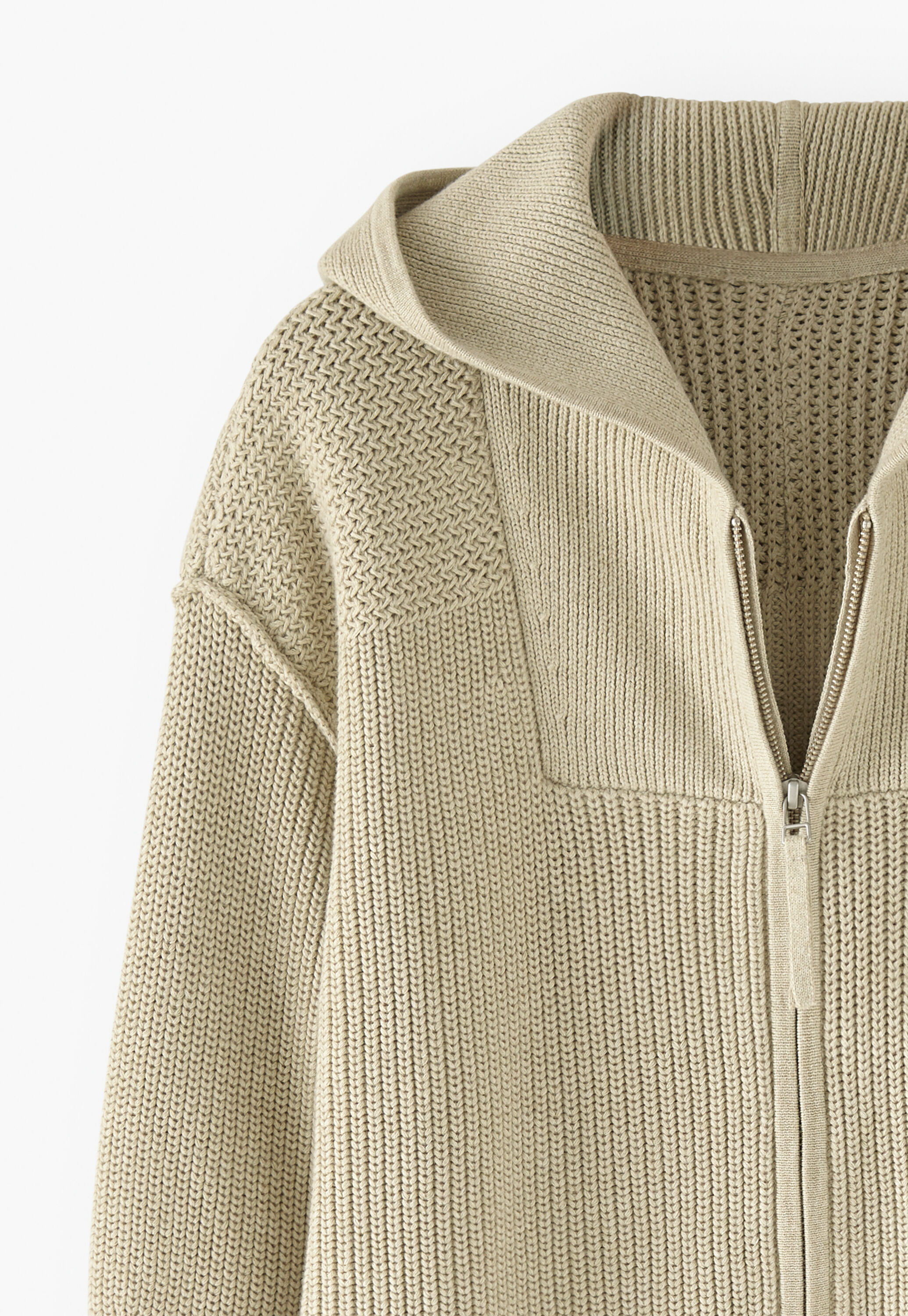 Knitted hoodie