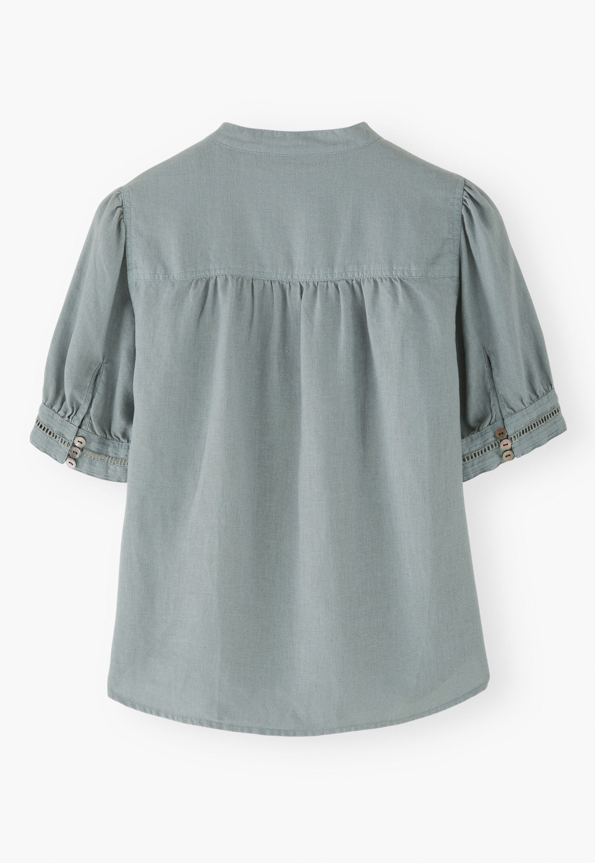 Short-sleeved shirt