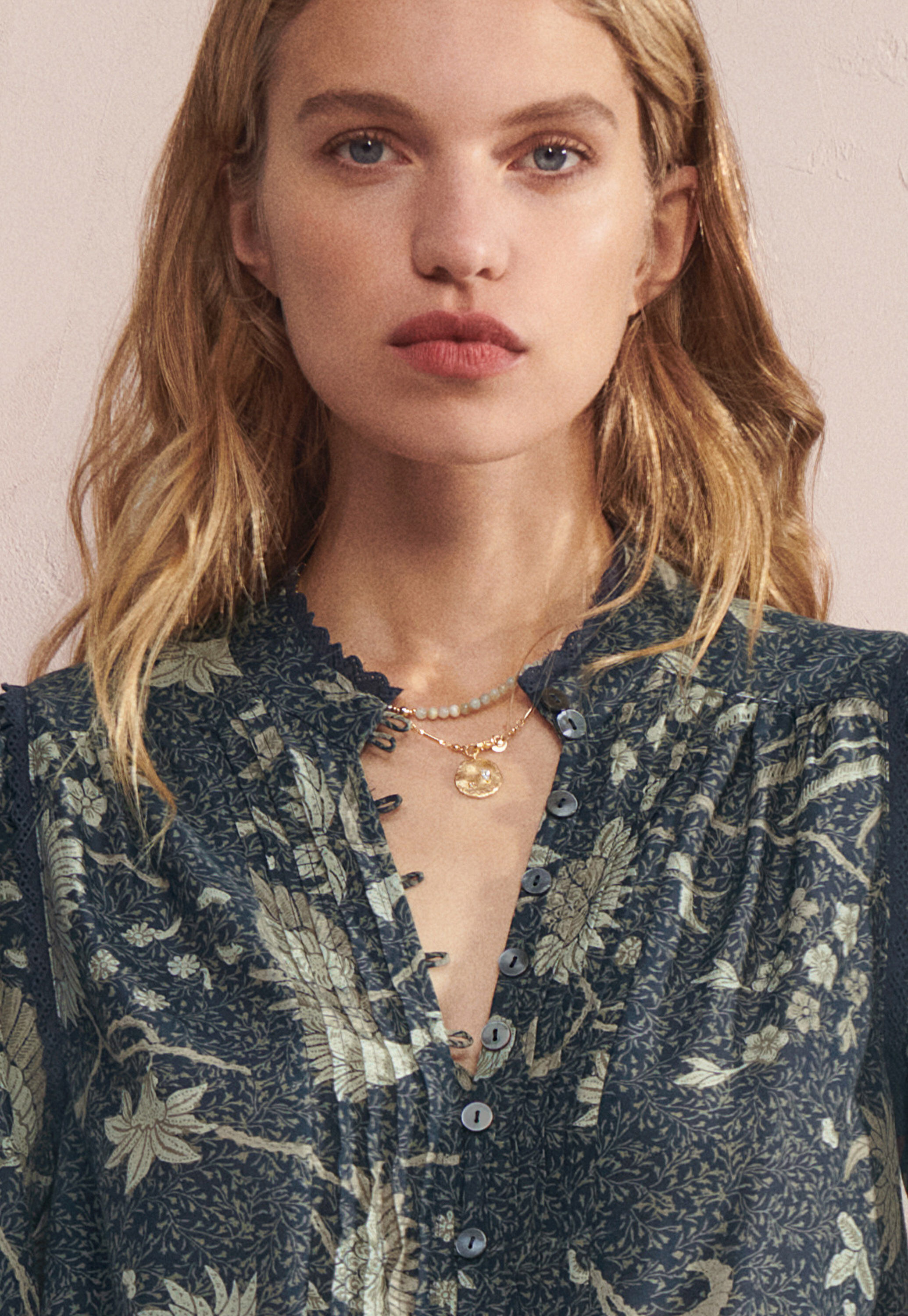 Printed pleat detail blouse
