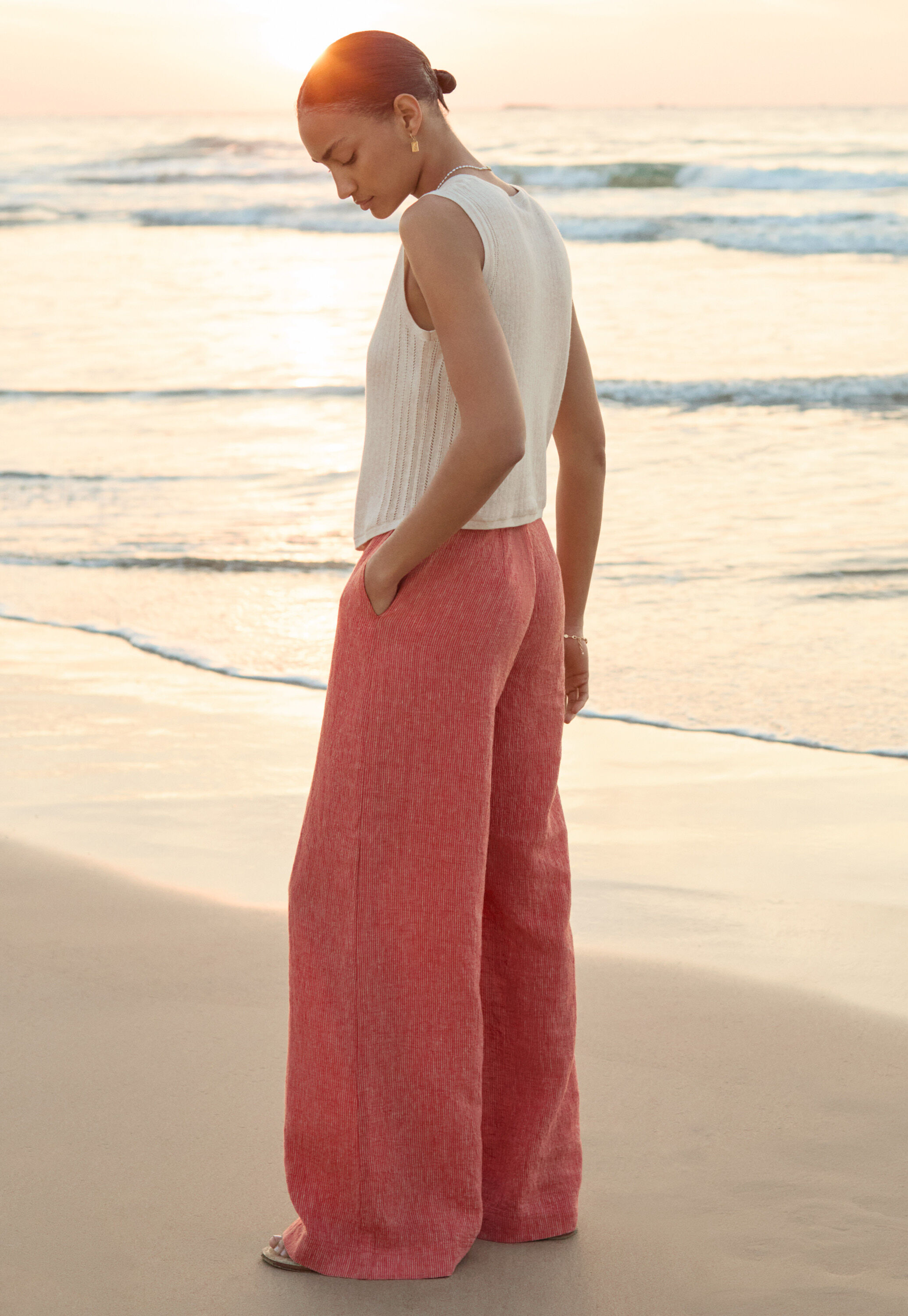 Wide-leg trousers