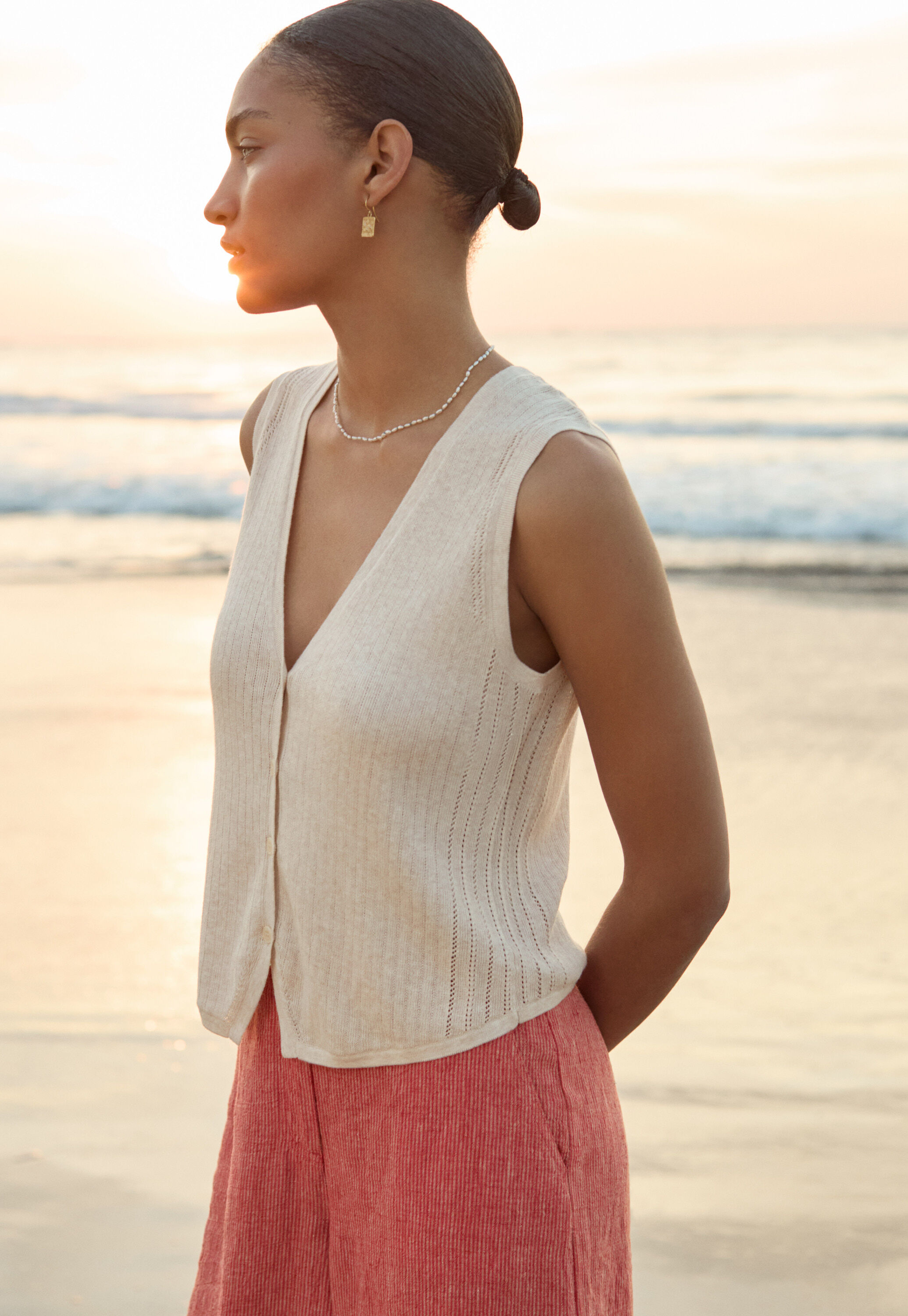 Sleeveless sweater