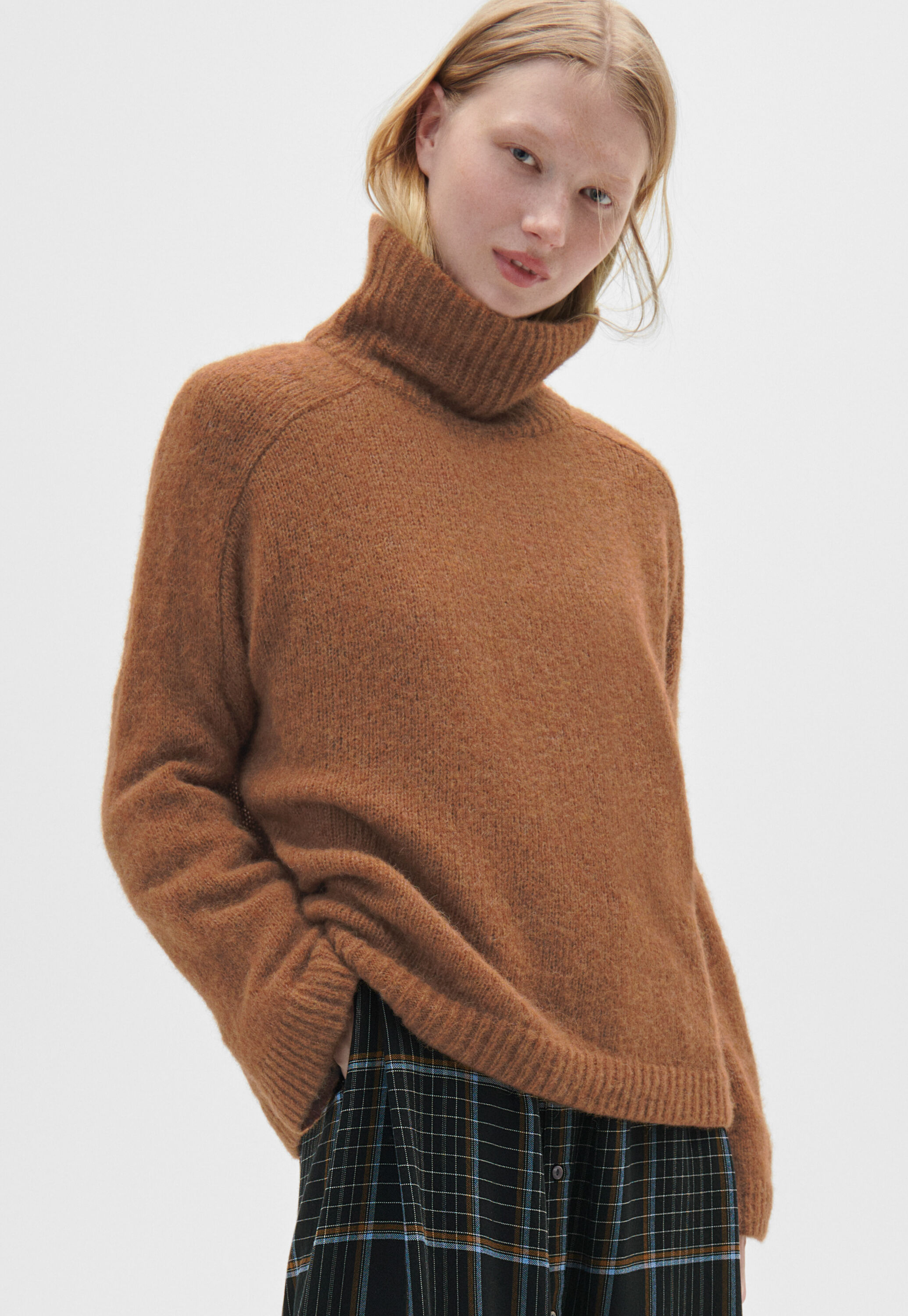 High-neck sweater