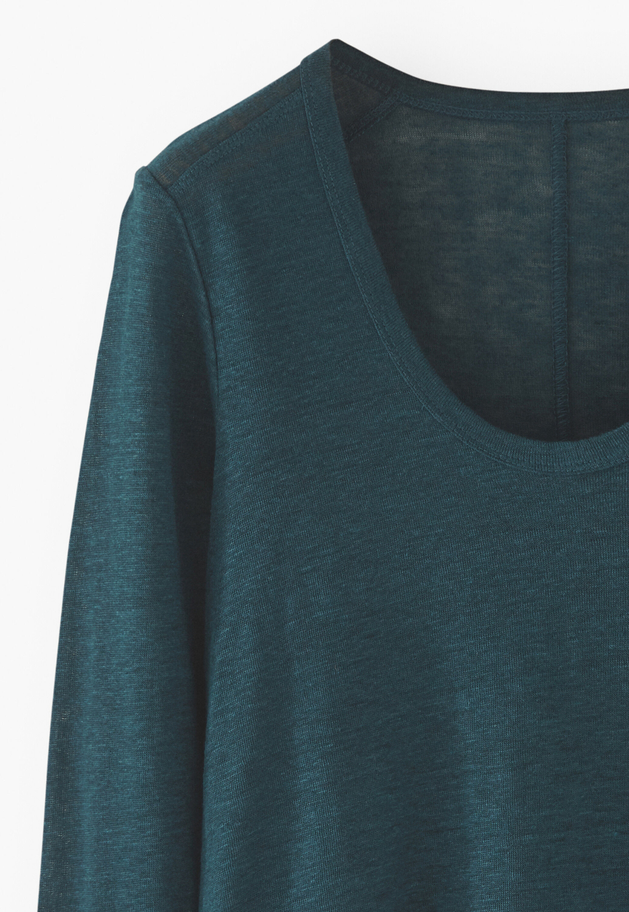 Long-sleeved scoop-neck top