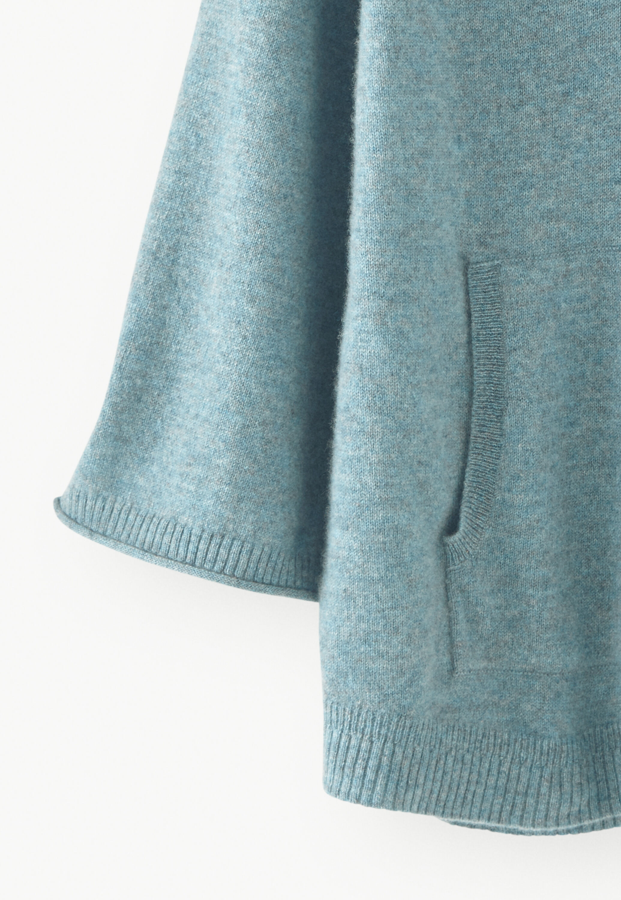 Wide-sleeve sweater
