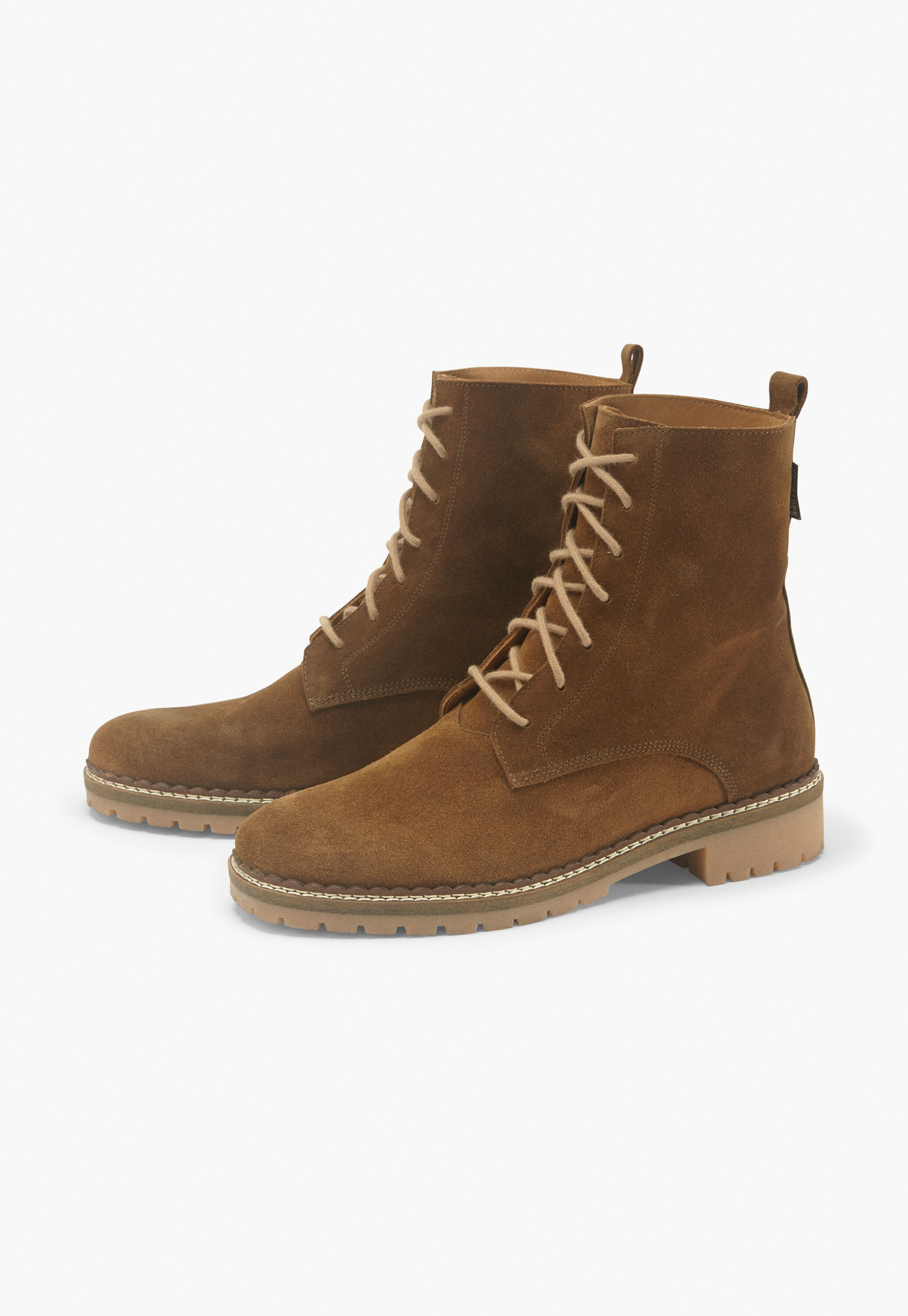 Lace-up boots