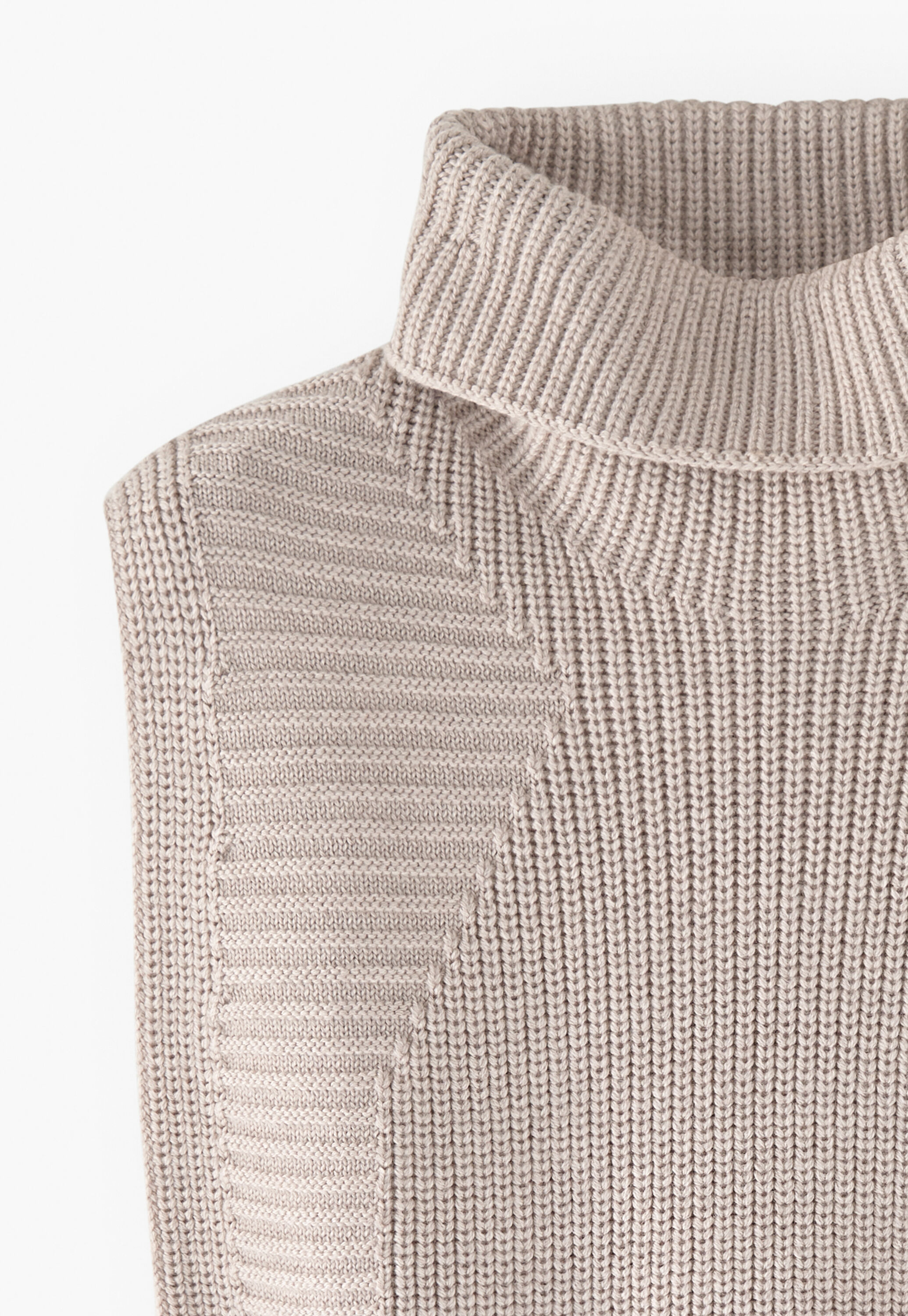 Roll-neck tabard