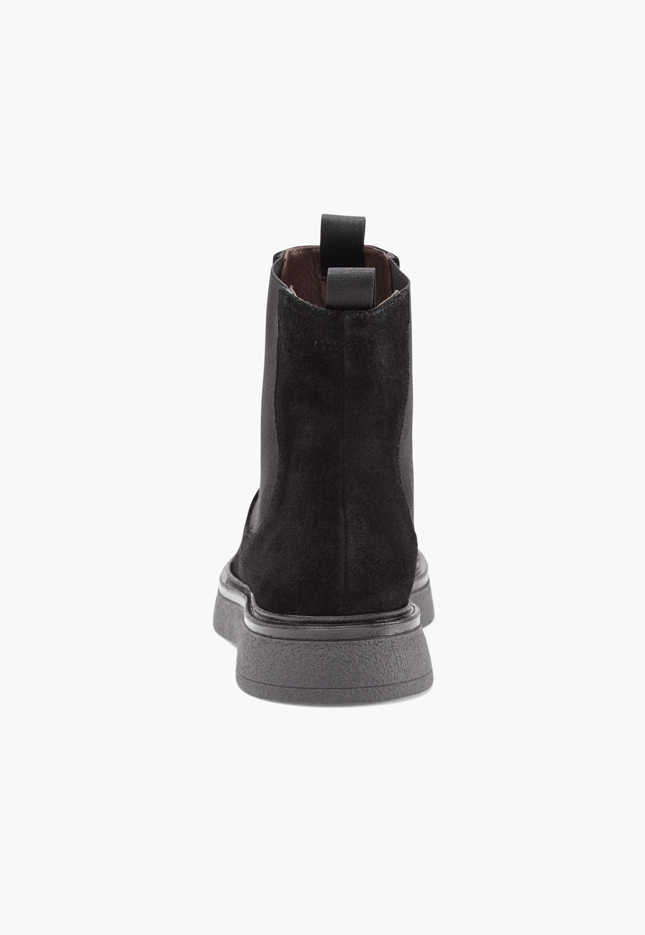 Flat ankle boots