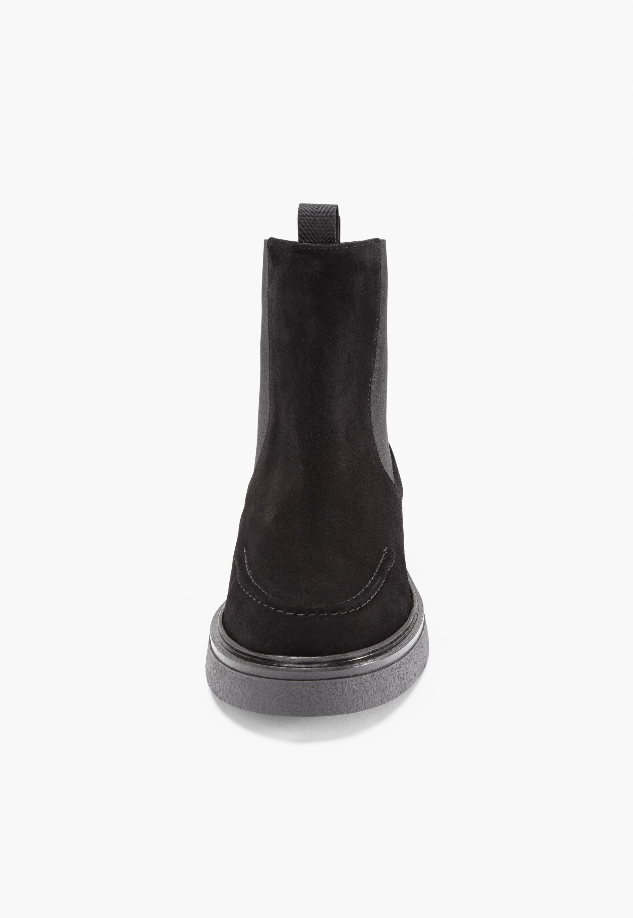 Flat ankle boots