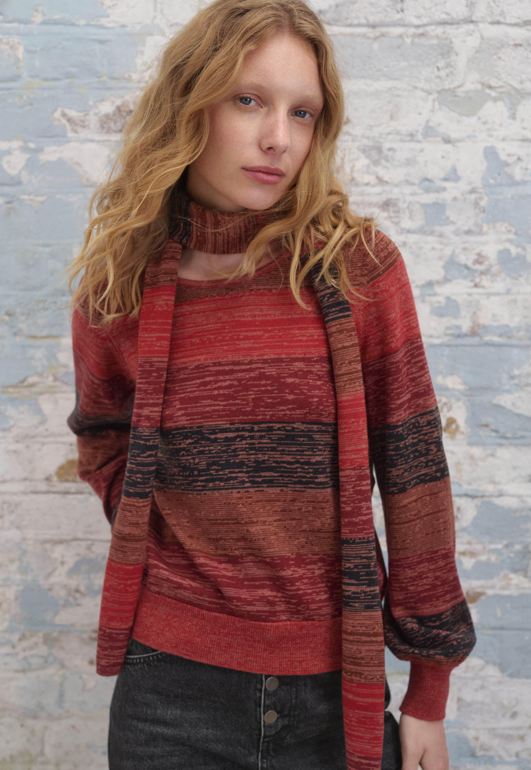 Skinny striped scarf